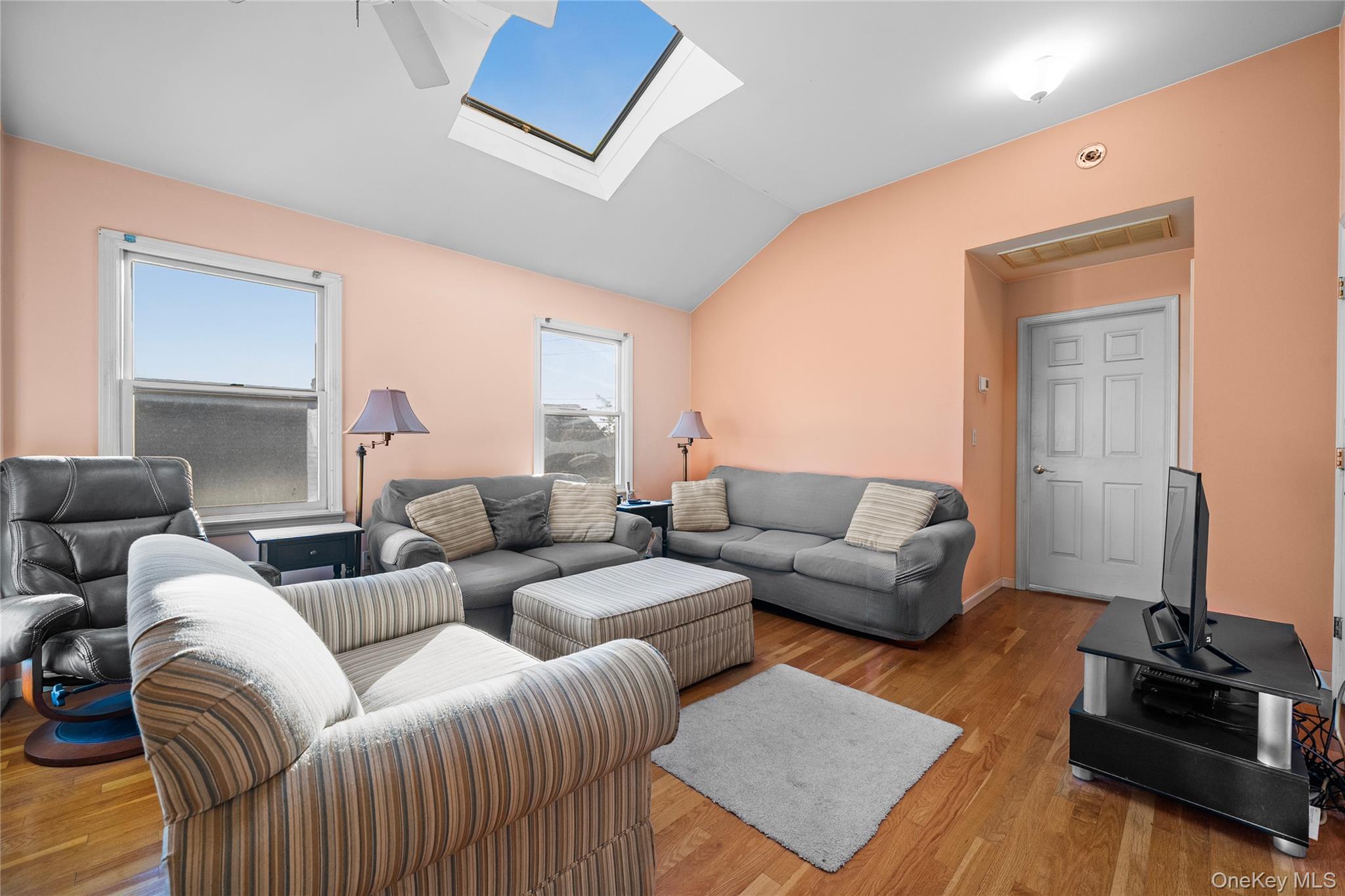 #20 photo, 2847 Grand Avenue, Baldwin , NY 11510