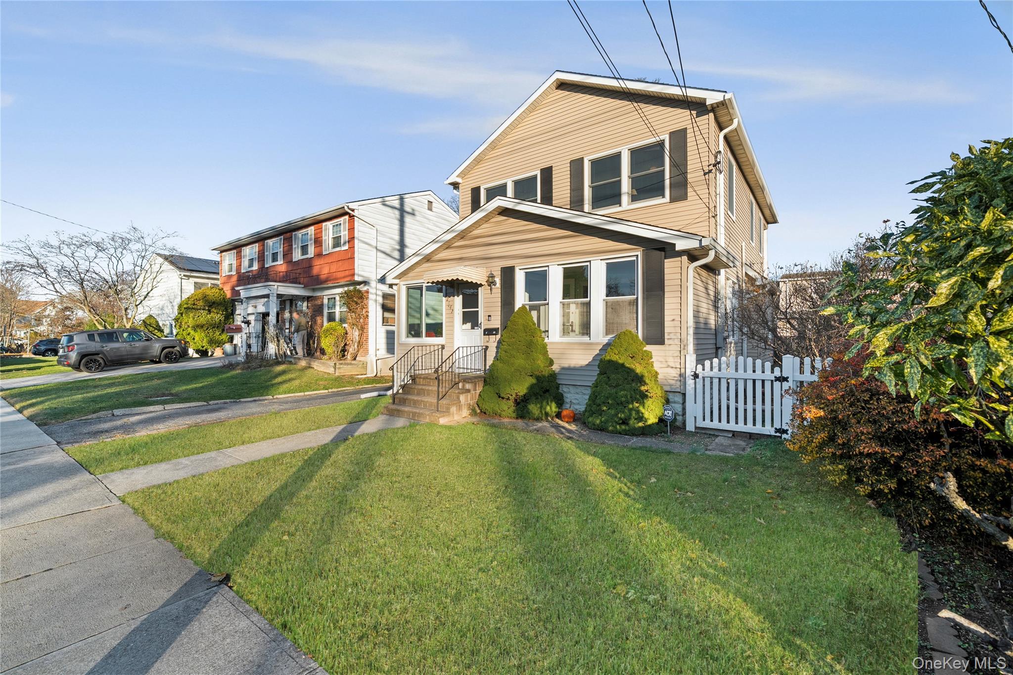 #3 photo, 2847 Grand Avenue, Baldwin , NY 11510