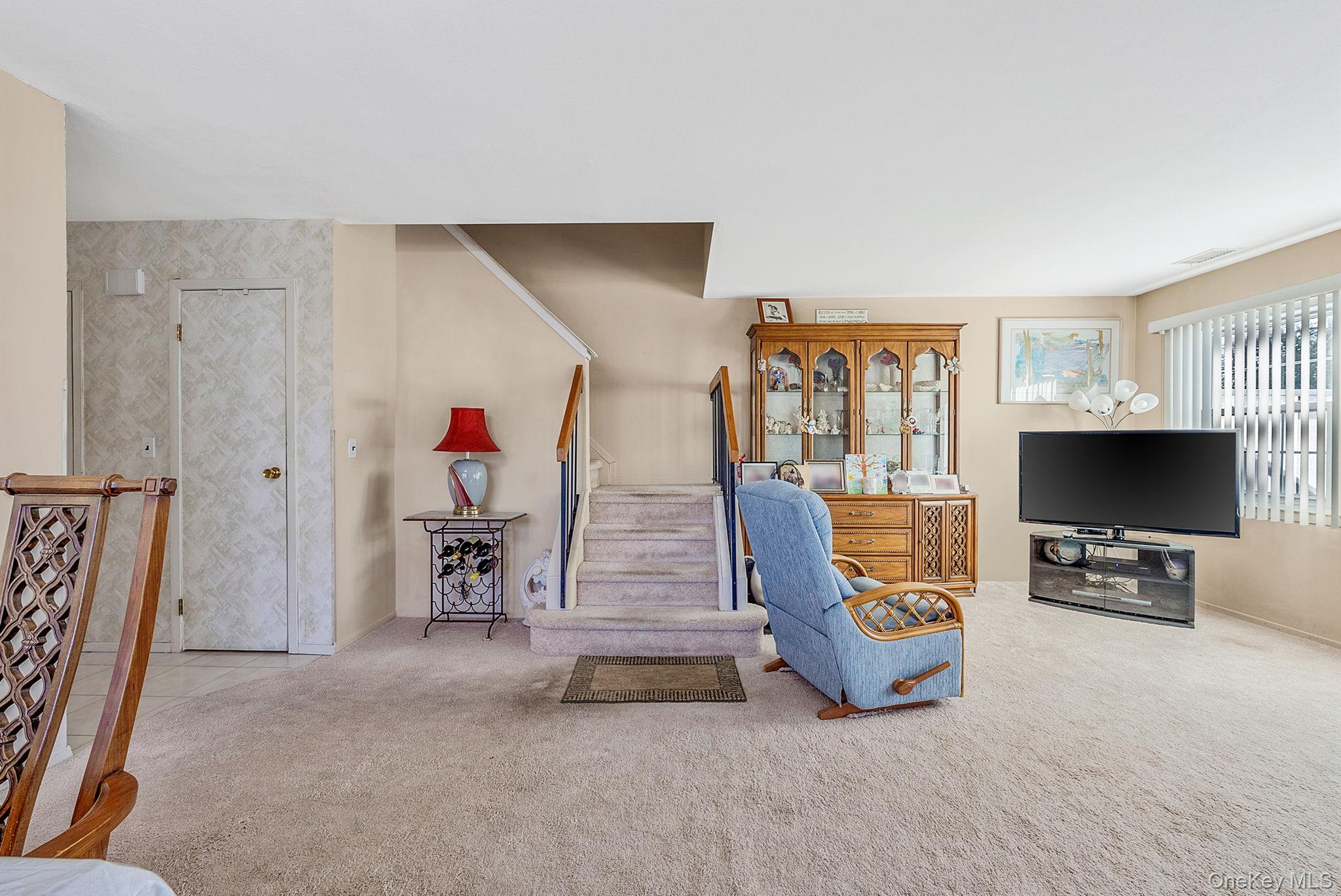 #14 photo, 11 Gazebo Lane, Holtsville , NY 11742