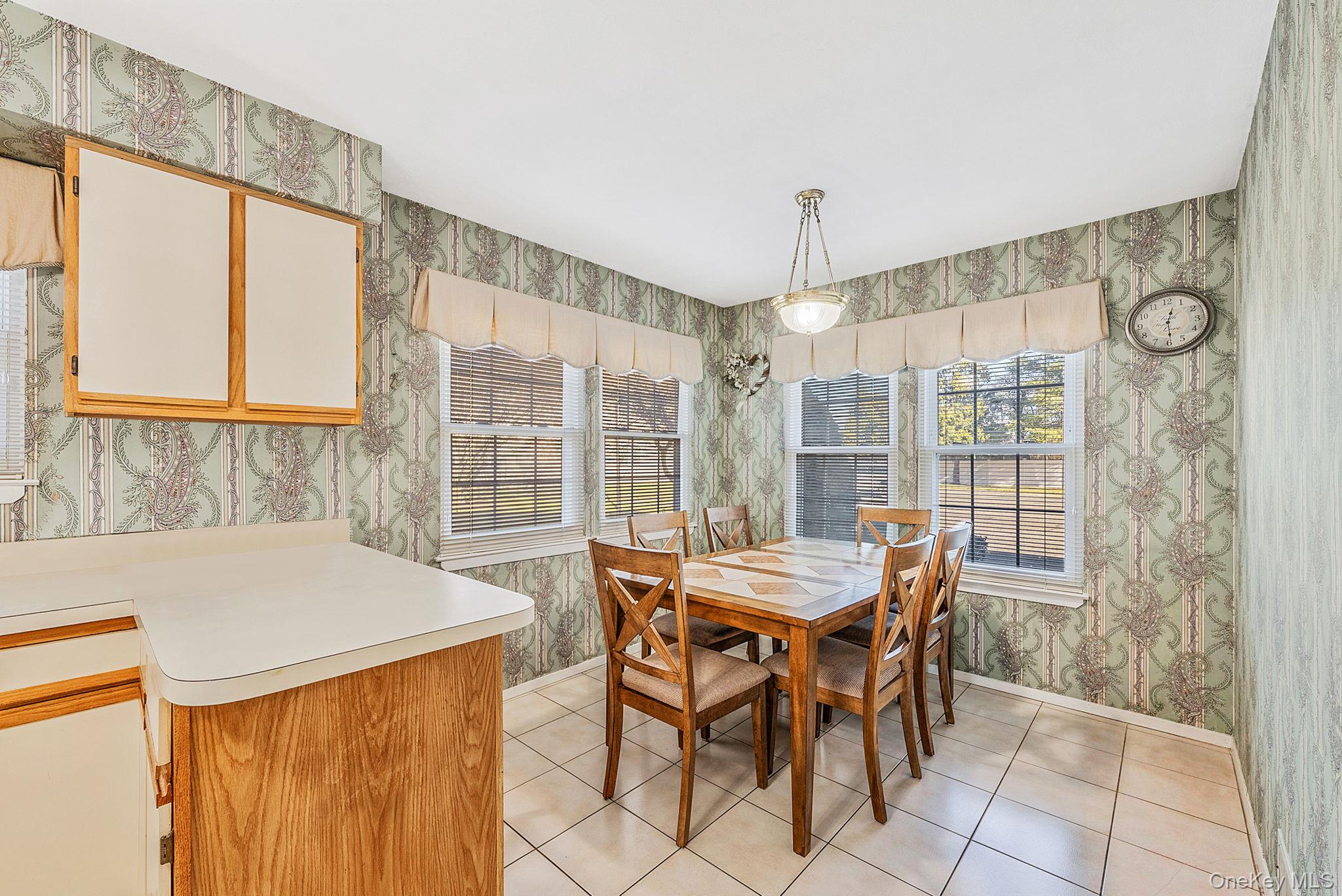 #8 photo, 11 Gazebo Lane, Holtsville , NY 11742