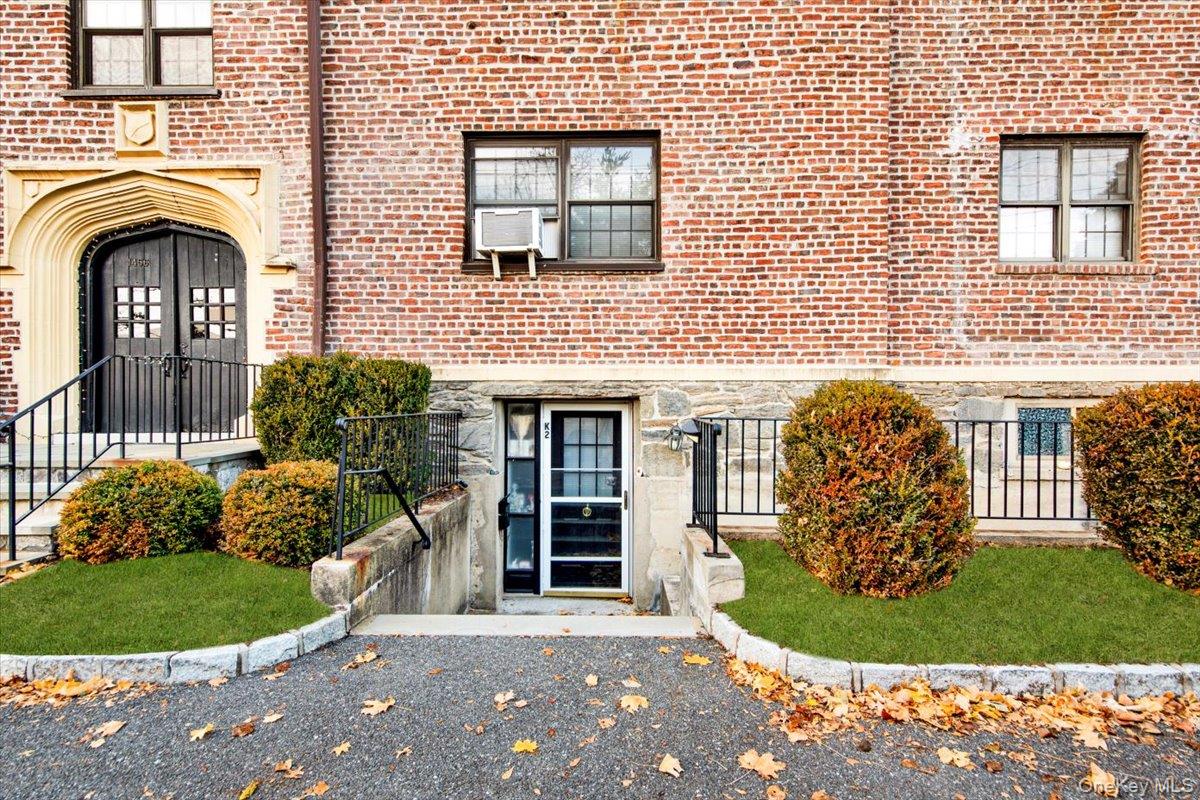 #2 photo, 1456 Boston Post Road, Larchmont , NY 10538