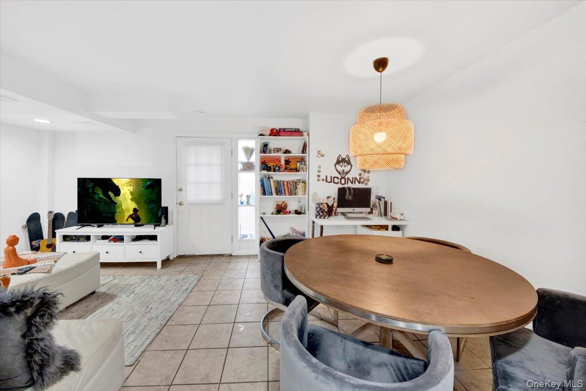 #8 photo, 1456 Boston Post Road, Larchmont , NY 10538