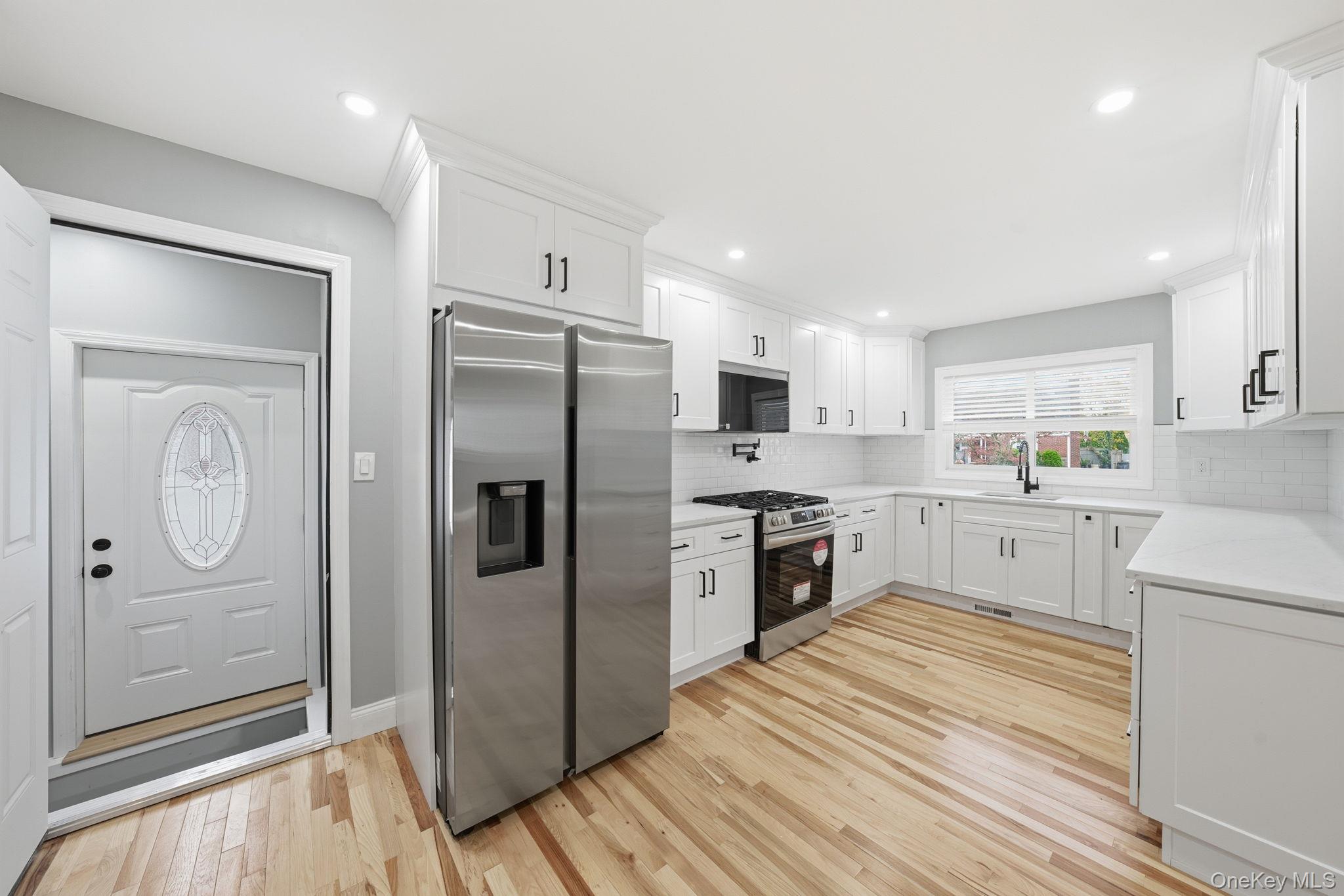 #5 photo, 2489 Beltagh Avenue, מחוז נסאו North Bellmore , NY 11710