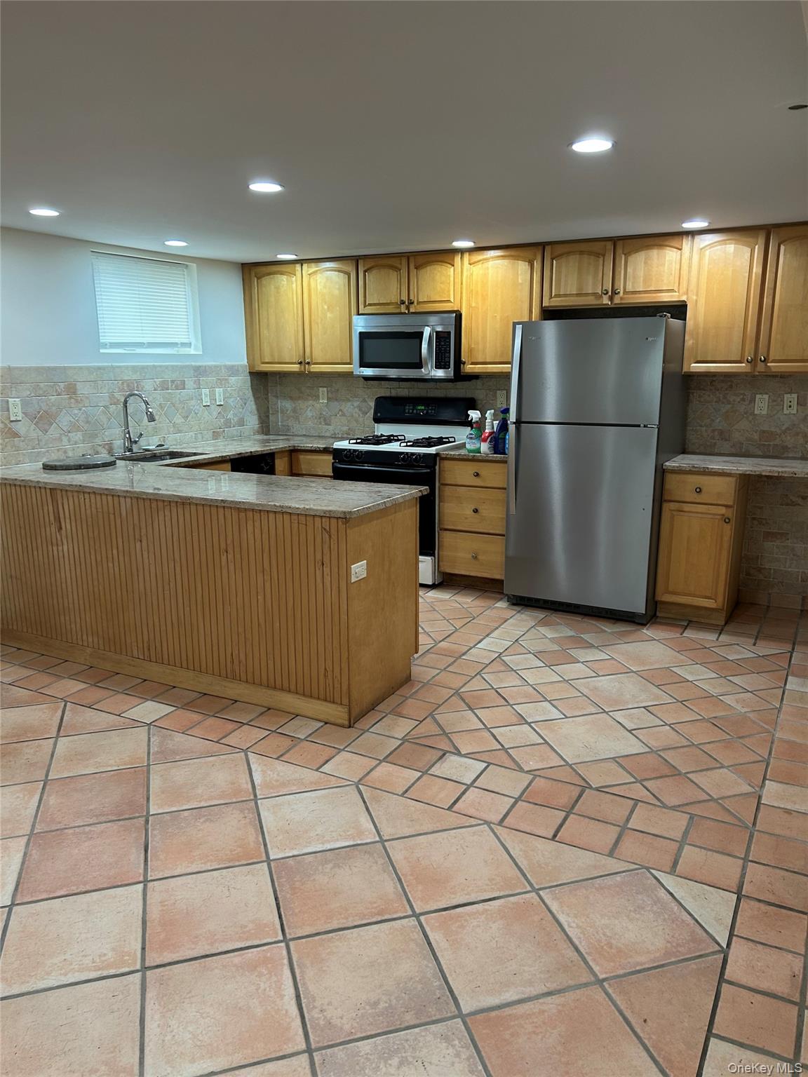 #3 photo, 37 Memorial Drive, Chappaqua , NY 10514