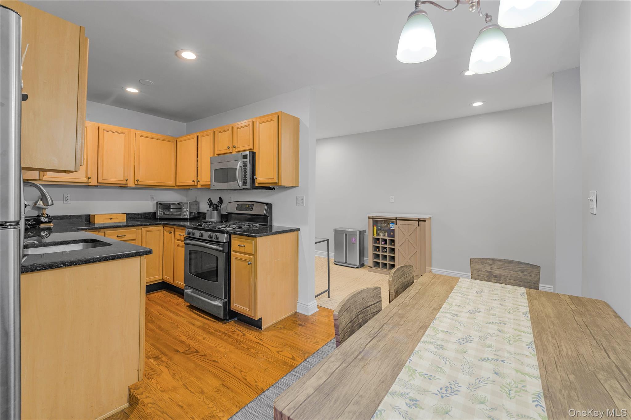 #12 photo, 13 Bryant Cres, White Plains , NY 10605