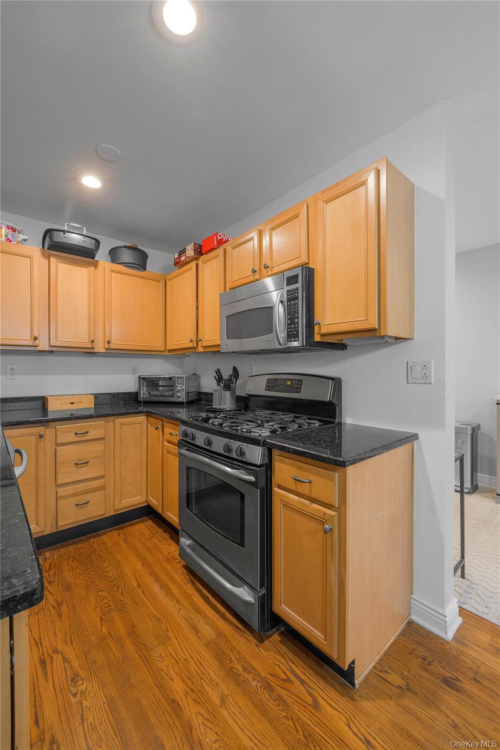 #13 photo, 13 Bryant Cres, White Plains , NY 10605