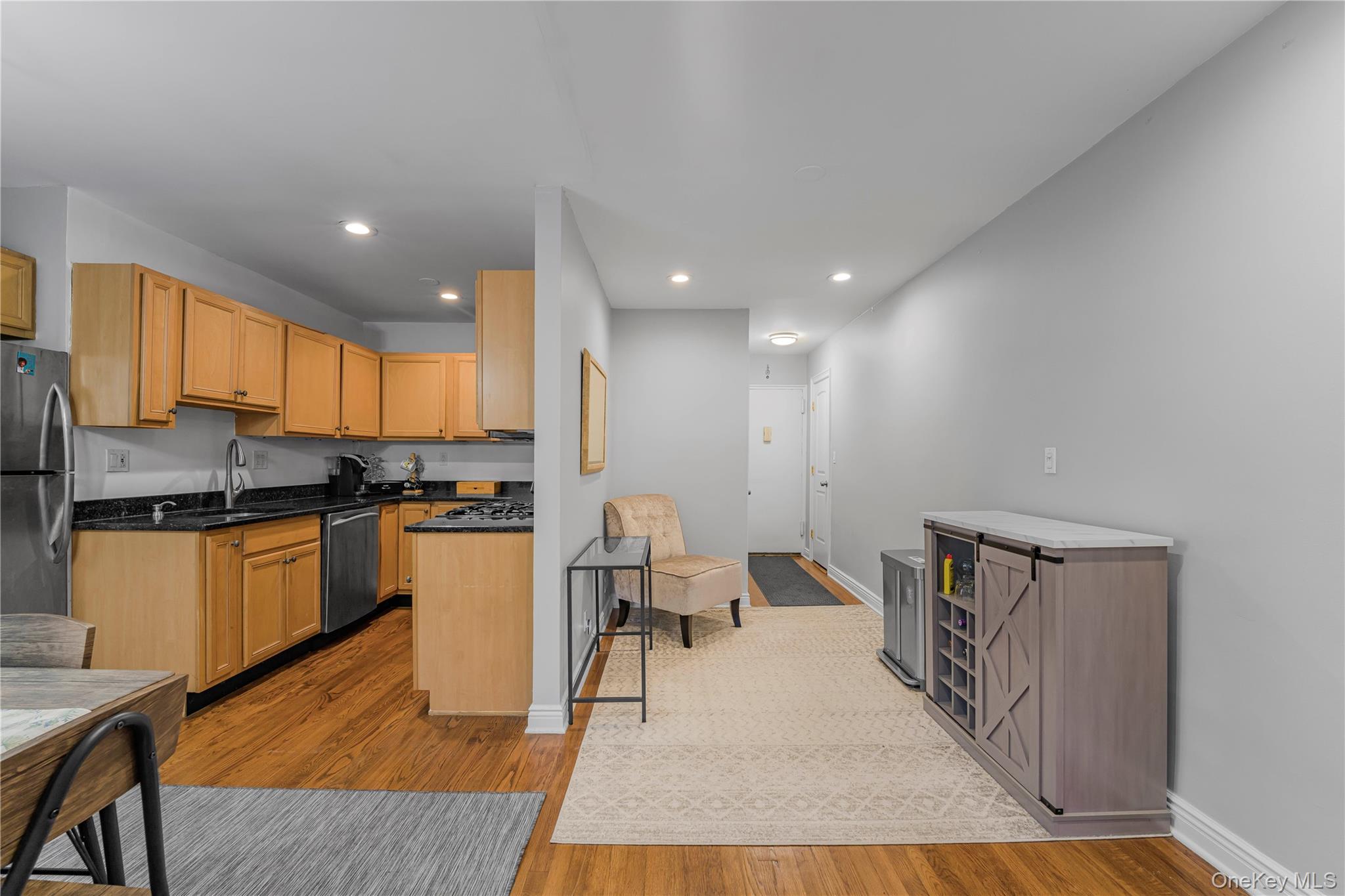 #18 photo, 13 Bryant Cres, White Plains , NY 10605