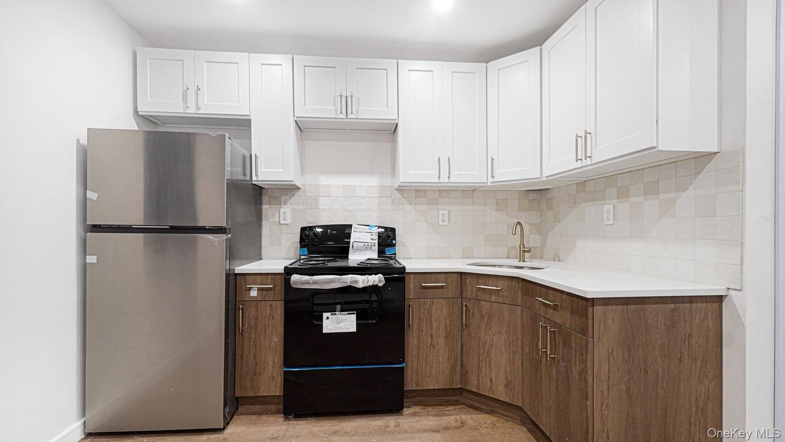 #6 photo, 1143 E 224th Street, Bronx , NY 10466