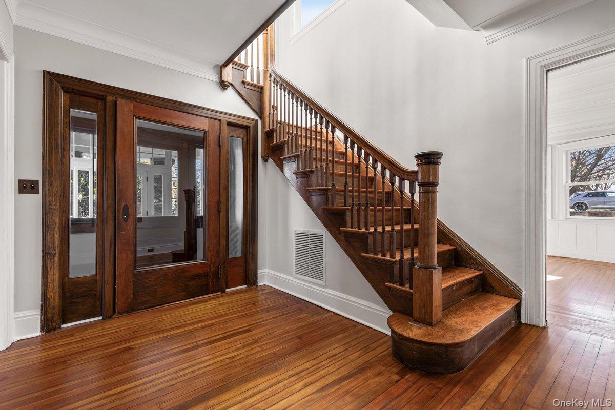 #3 photo, 206 Fenimore Road, Mamaroneck , NY 10543