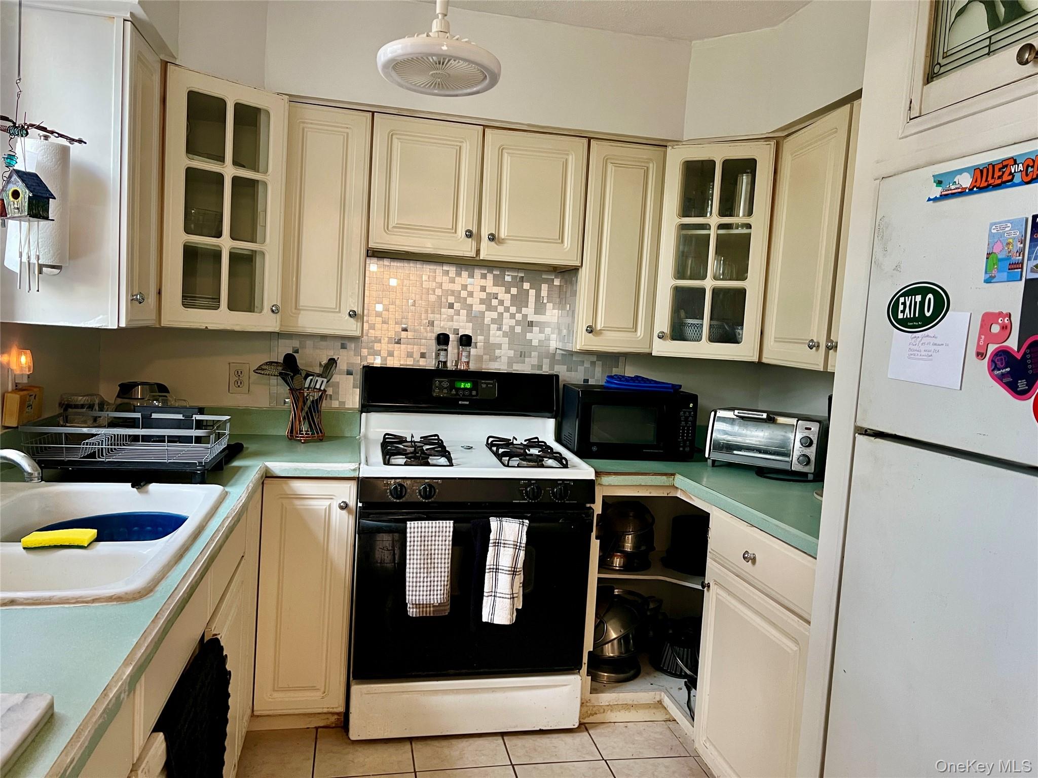 #2 photo, 67 Dutchess Terrace, Beacon , NY 12508