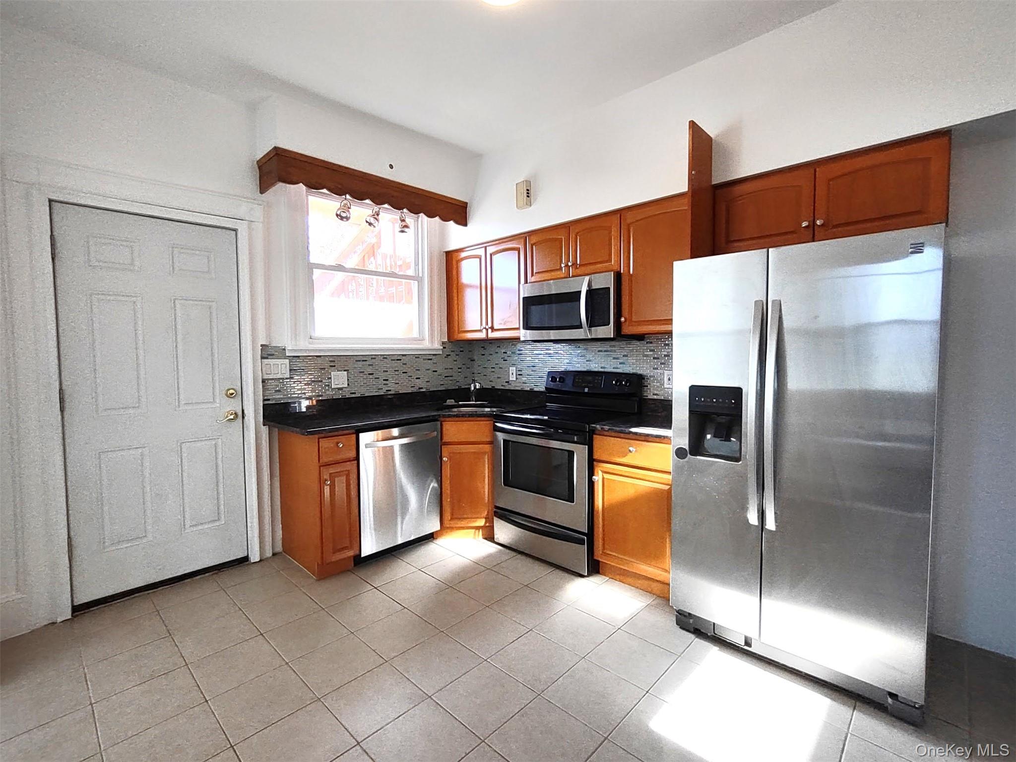 #12 photo, 36 Church Street, Tarrytown , NY 10591