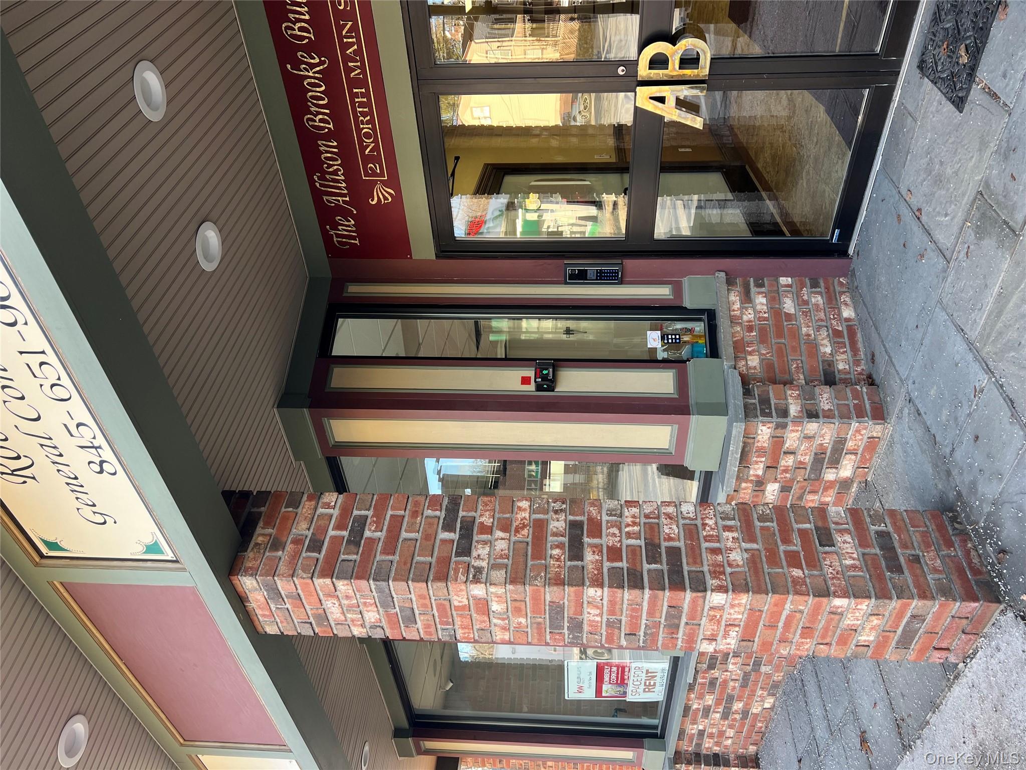 #1 photo, 2 N Main Street, 紐約州 Florida , NY 10921