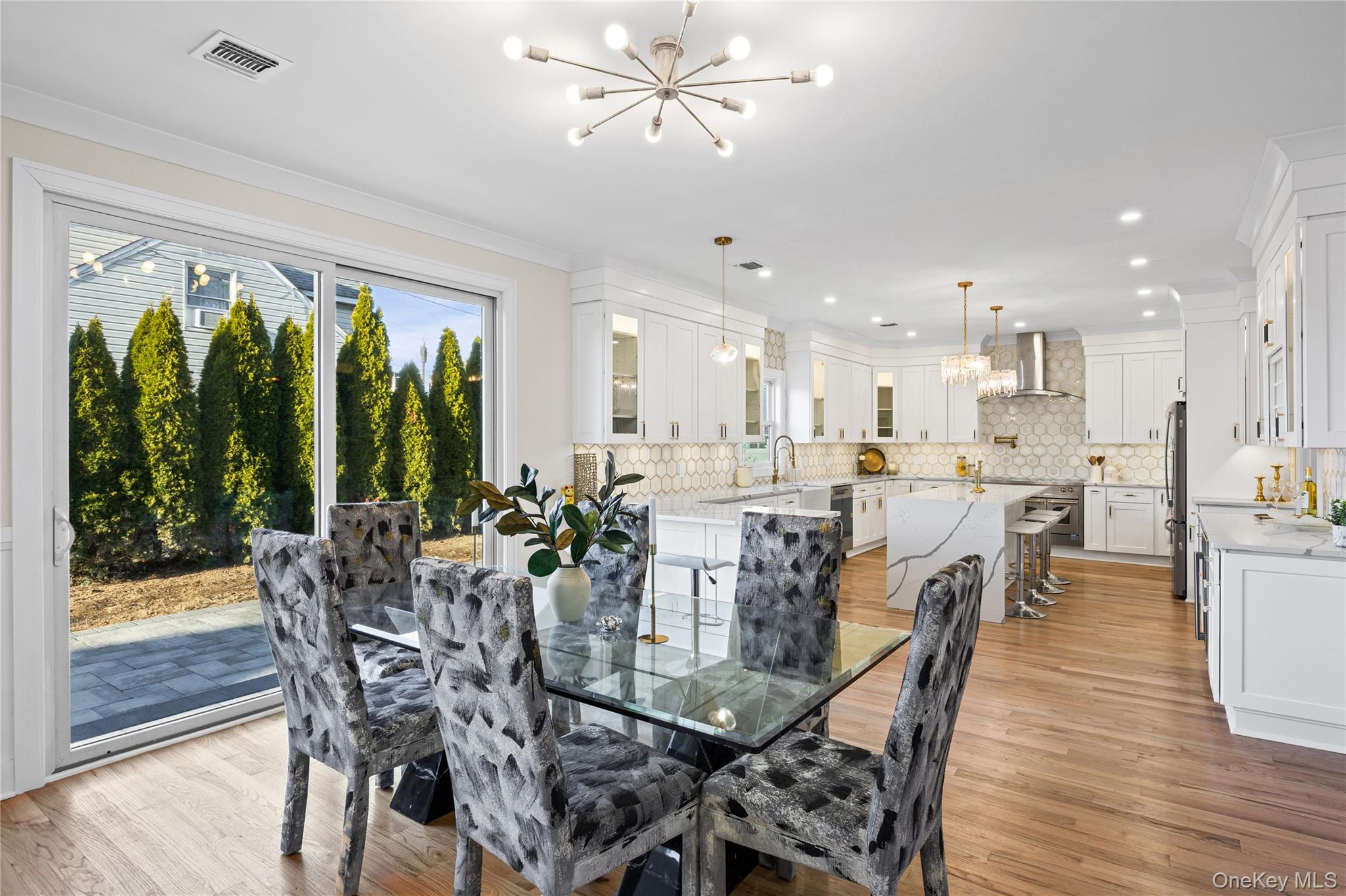 #10 photo, 2369 Stewart Avenue, Westbury , NY 11590