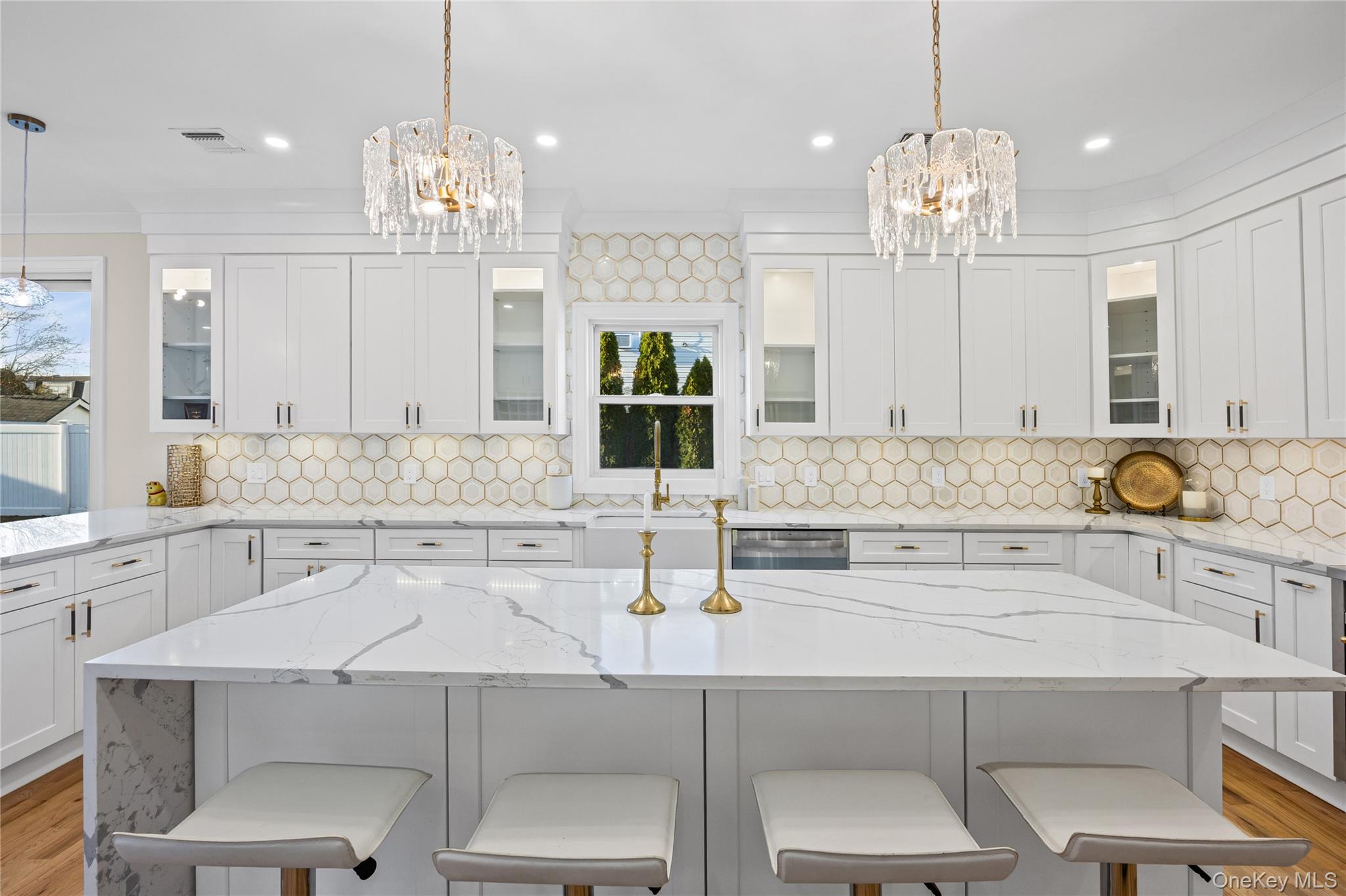 #19 photo, 2369 Stewart Avenue, Westbury , NY 11590