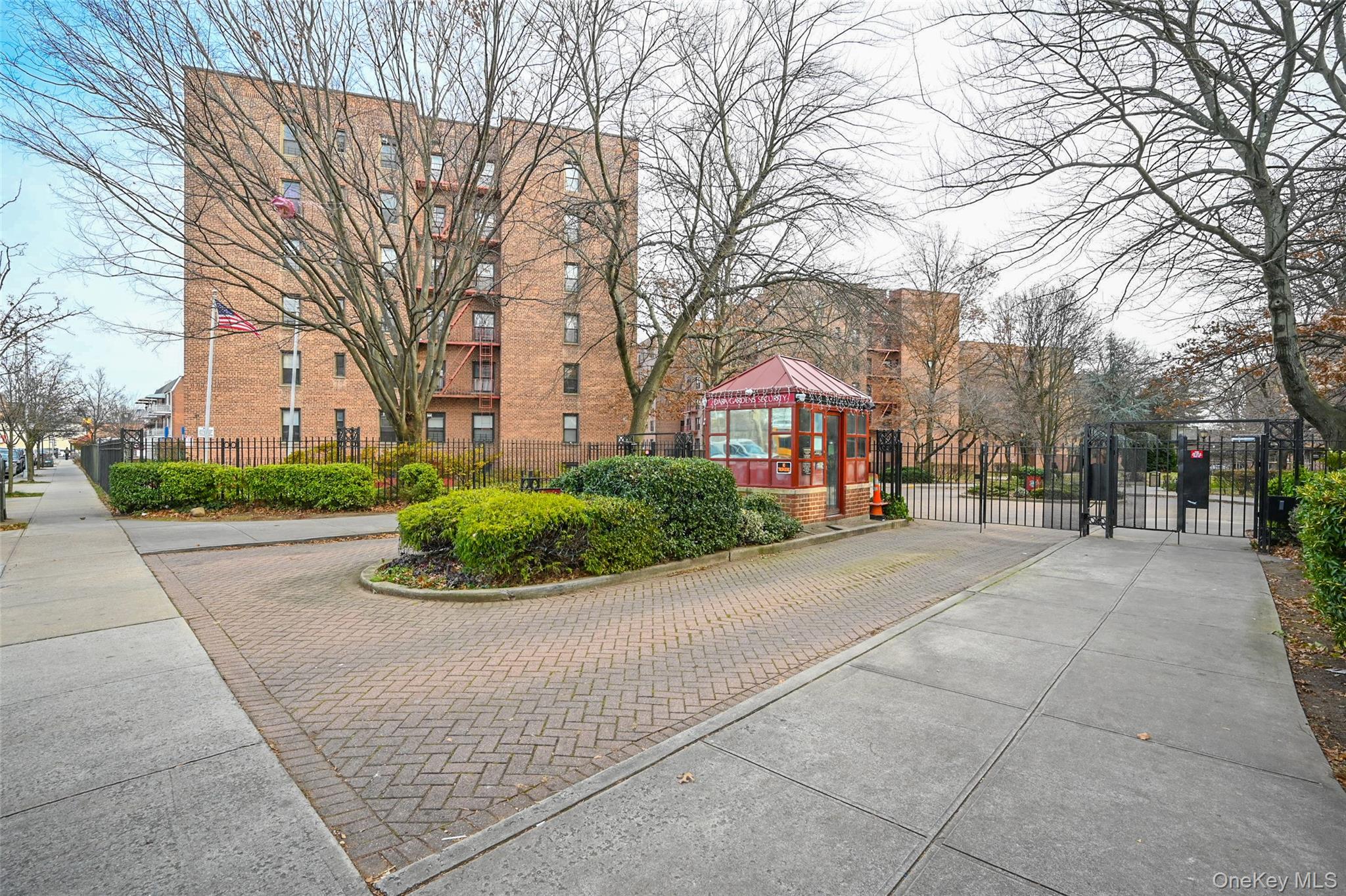 #19 photo, 15030 71st Avenue, 플러싱 Flushing , NY 11367