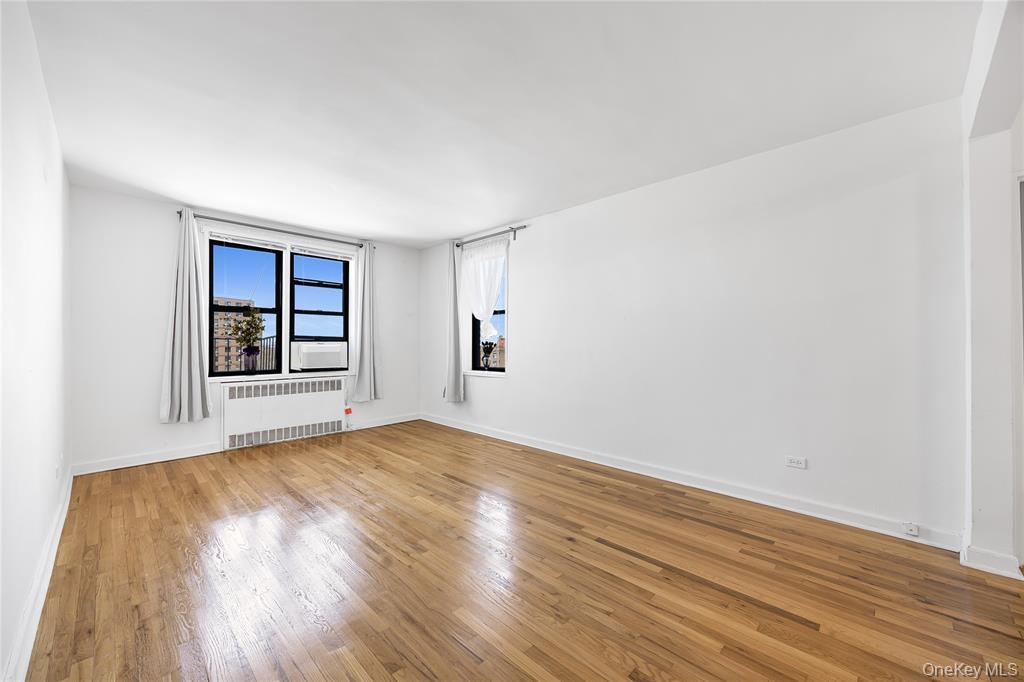 #4 photo, 99-63 66 ave, কুইন্‌স Rego Park , NY 11374