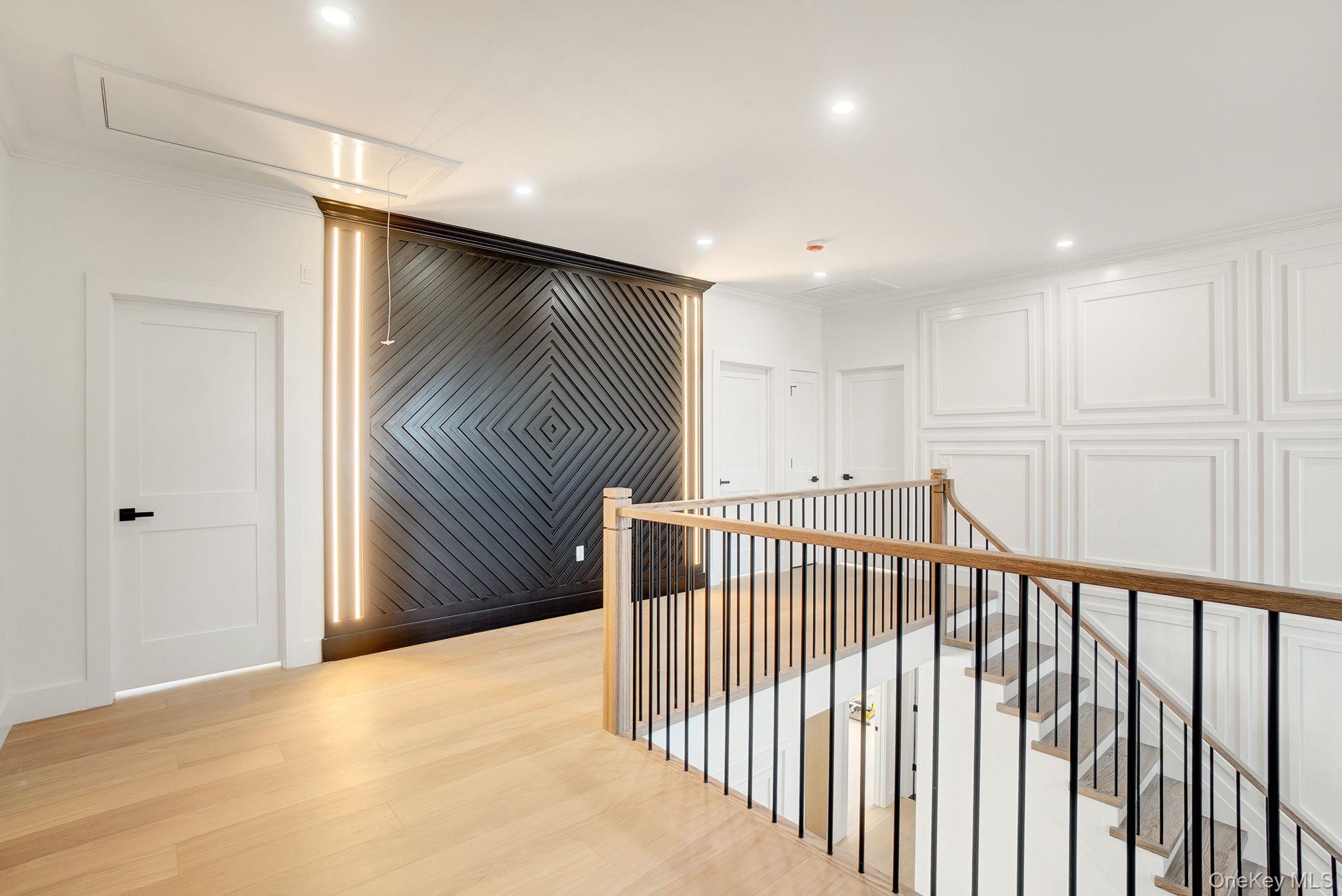 #14 photo, 35 Castle Lane, מחוז נסאו Levittown , NY 11756