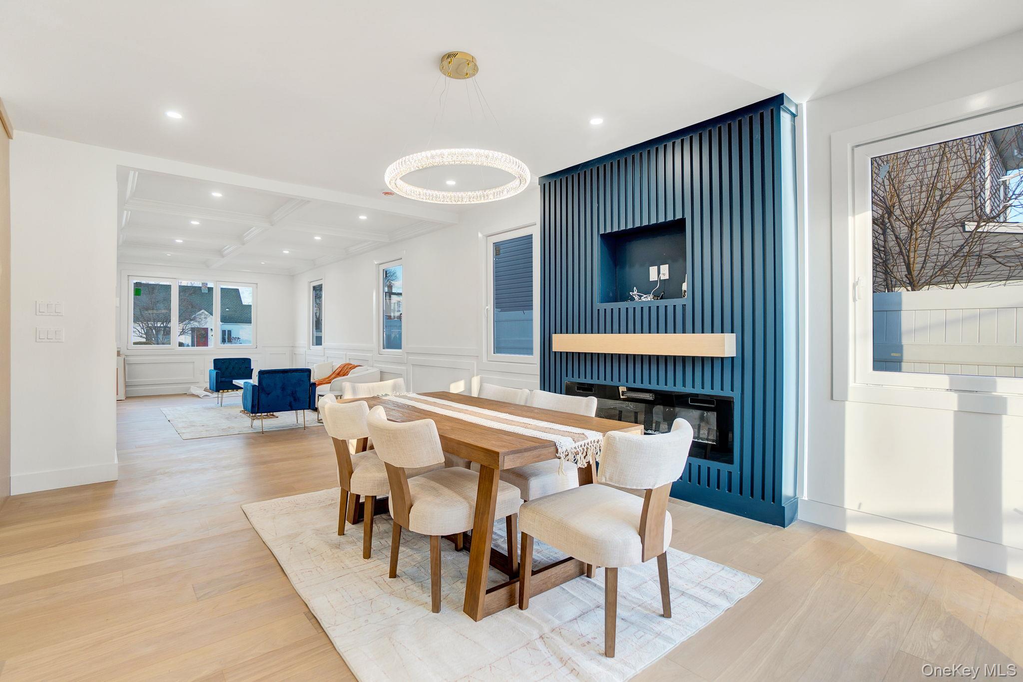 #8 photo, 35 Castle Lane, מחוז נסאו Levittown , NY 11756