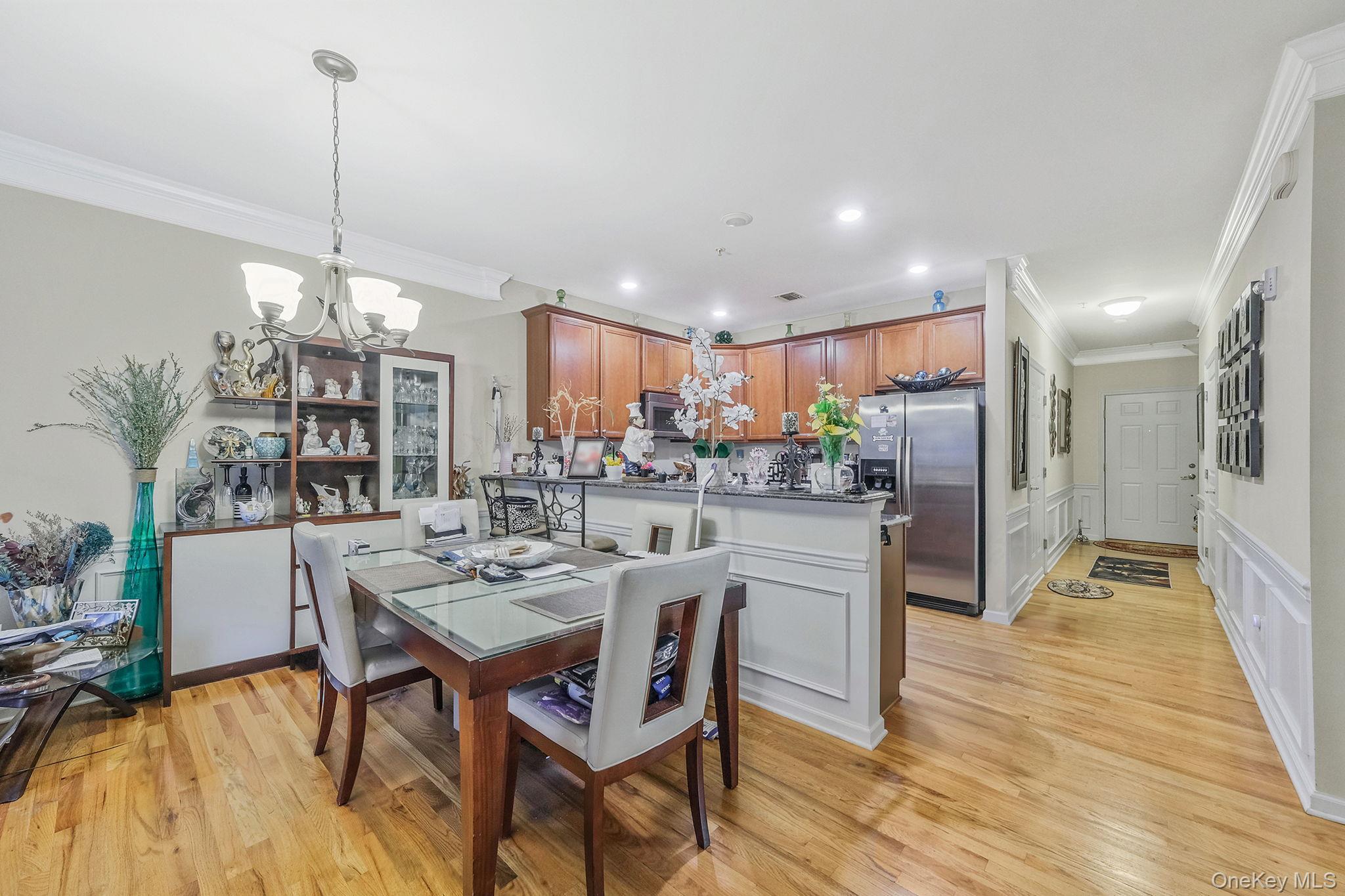 #11 photo, 119 Wildwood Circle, Holtsville , NY 11742