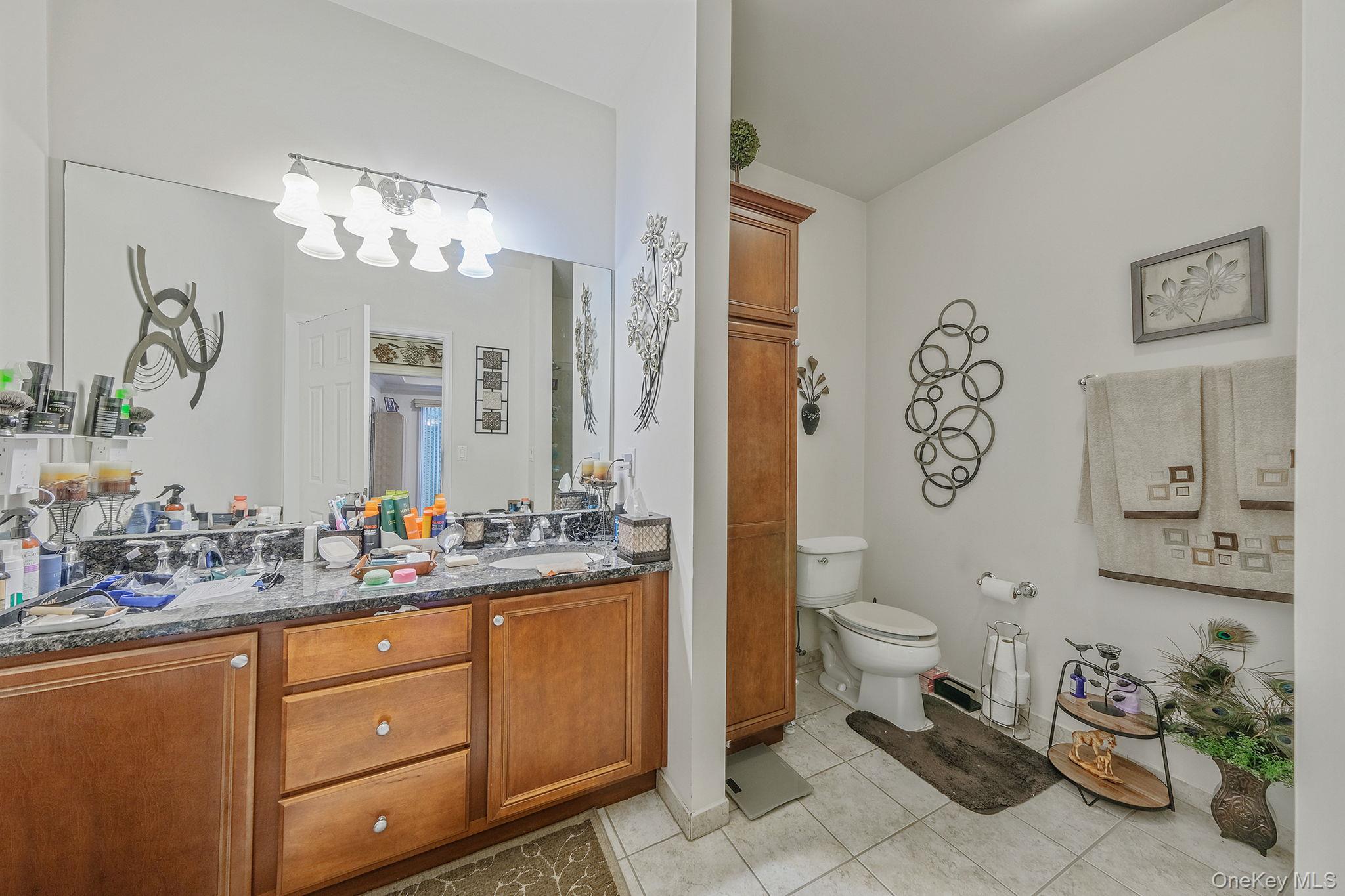 #20 photo, 119 Wildwood Circle, Holtsville , NY 11742