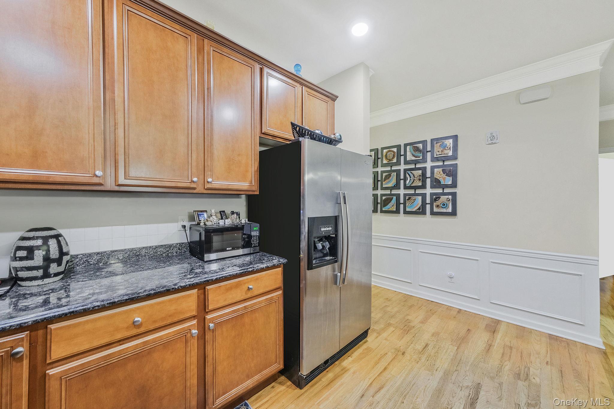 #9 photo, 119 Wildwood Circle, Holtsville , NY 11742