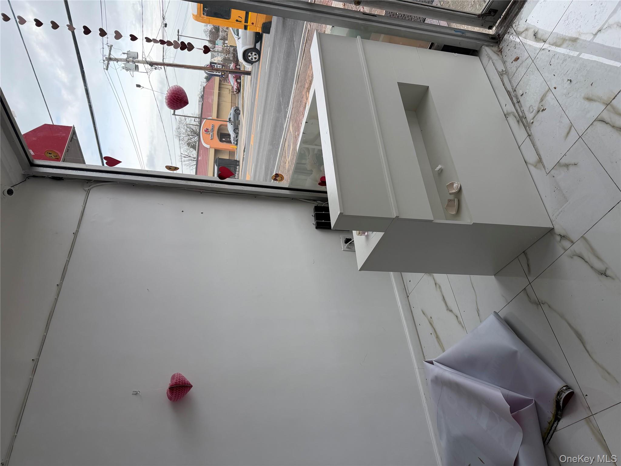 #4 photo, 979 hempsted tpke, Franklin Square , NY 11010