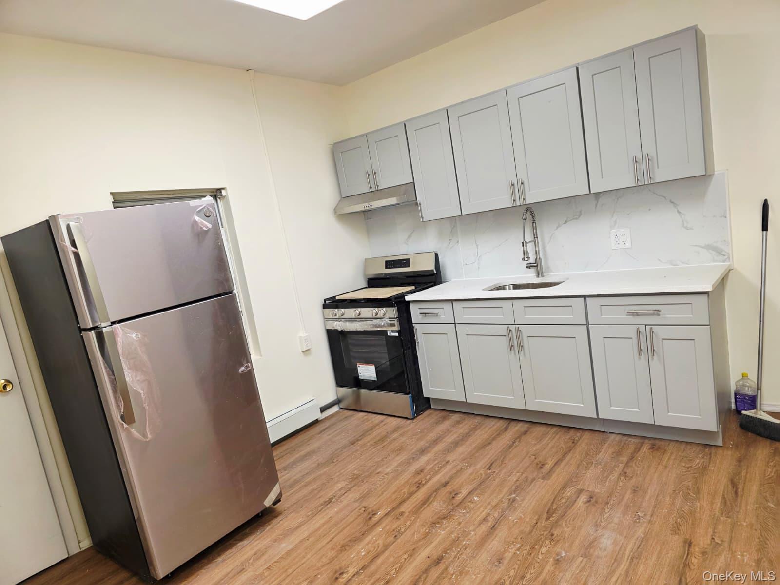 #1 photo, 11710 Jamaica Avenue, Richmond Hill , NY 11418