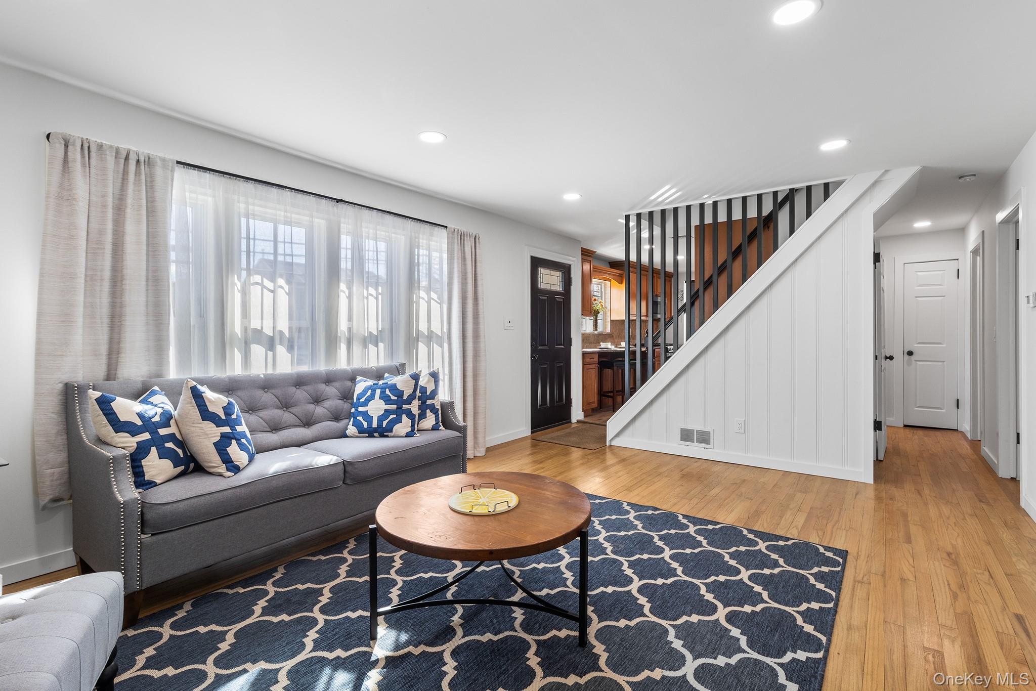 #6 photo, 403 15th Street, West Babylon , NY 11704