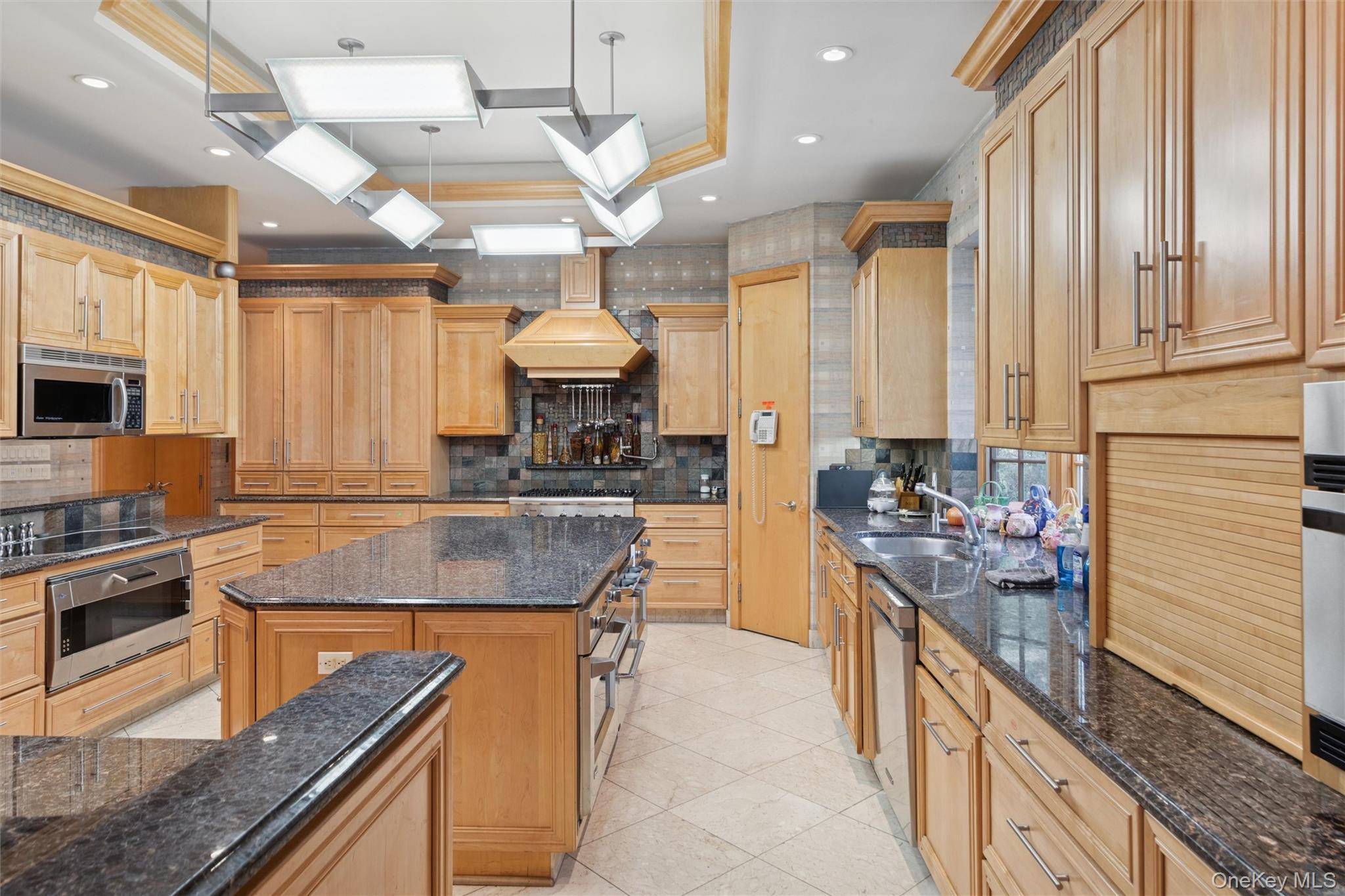 #6 photo, 22 Willow Road, 长岛 Woodsburgh , NY 11598