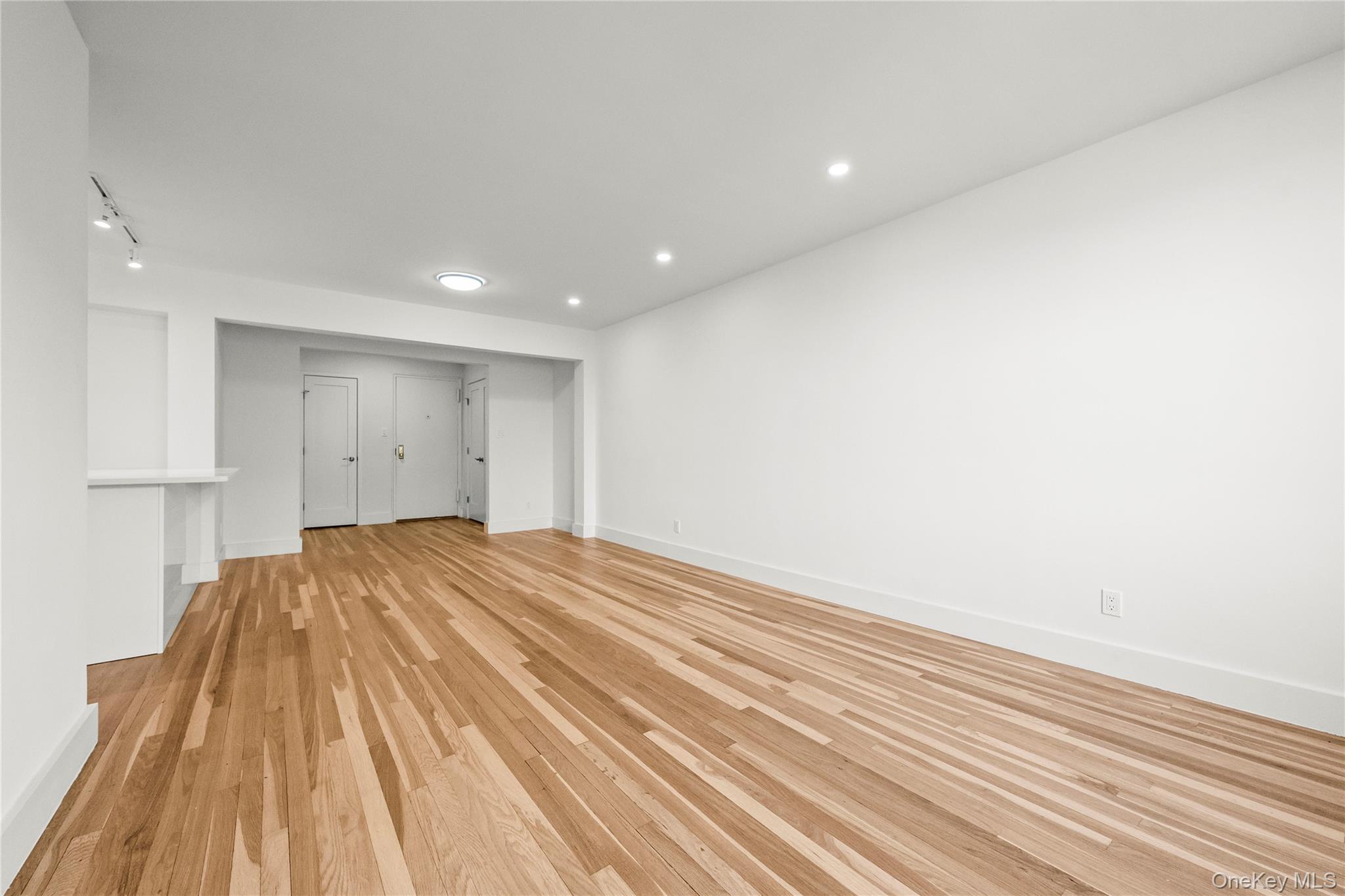 #3 photo, 13618 Maple Avenue, Flushing , NY 11355