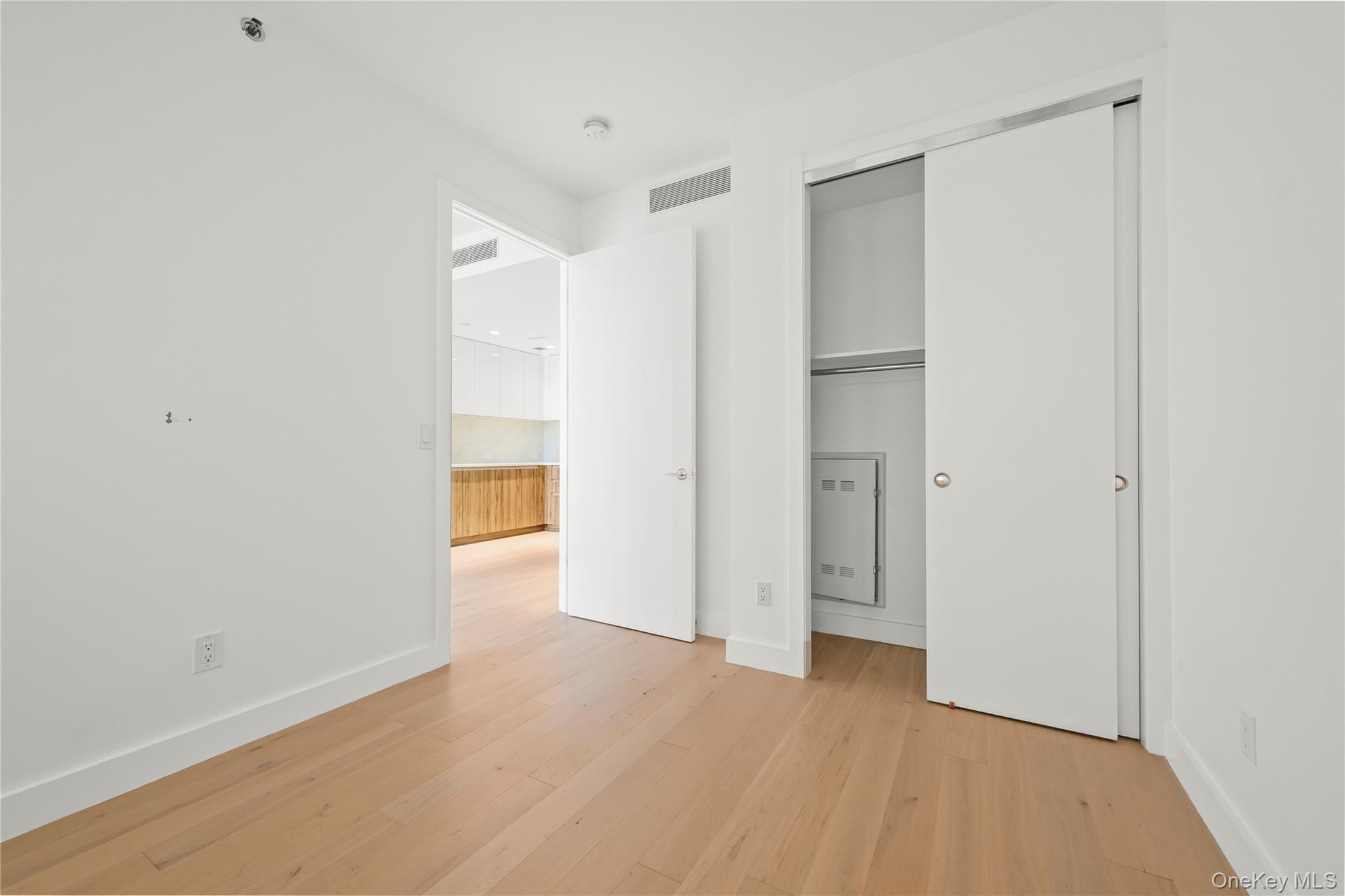 #8 photo, 13618 Maple Avenue, Flushing , NY 11355