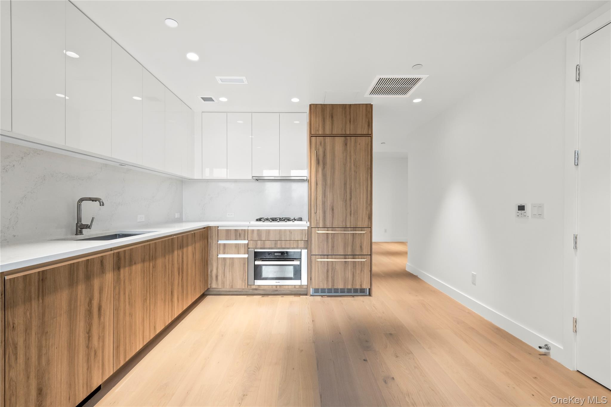 #9 photo, 13618 Maple Avenue, Flushing , NY 11355