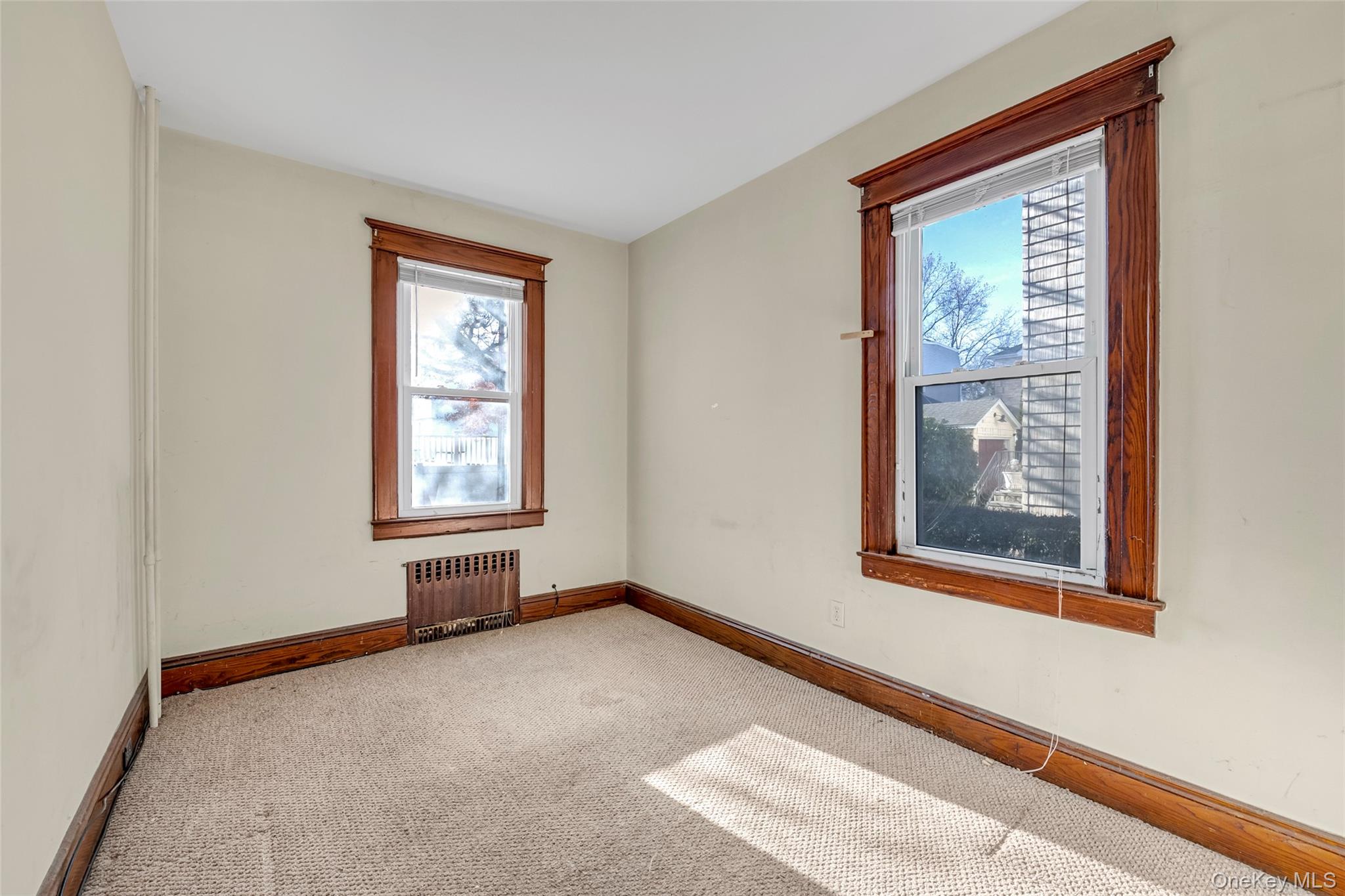 #8 photo, 149-20 9th Avenue, Whitestone , NY 11357