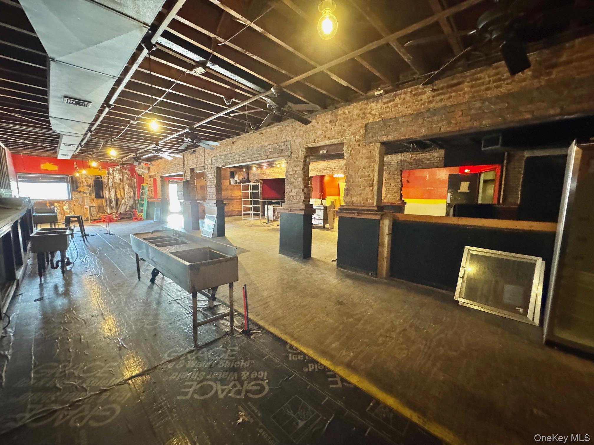 #2 photo, 2600-2610 Pettit Avenue, 長島 Bellmore , NY 11710