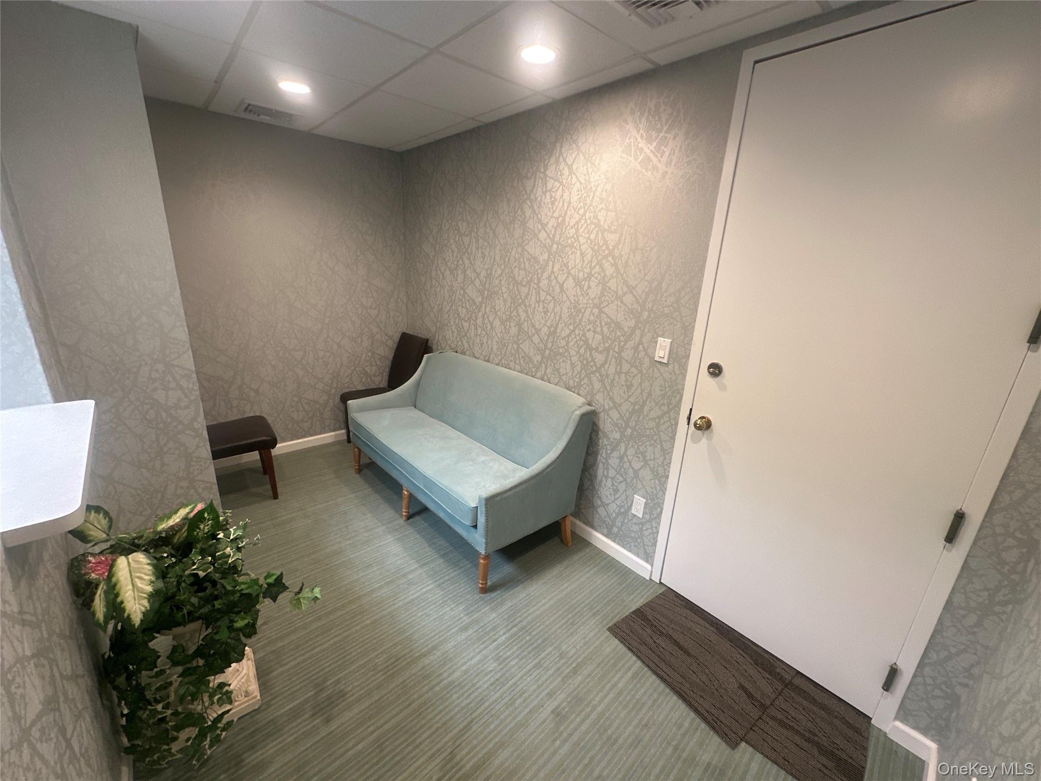 #11 photo, 135 Rockaway Turnpike, מחוז נסאו Lawrence , NY 11559