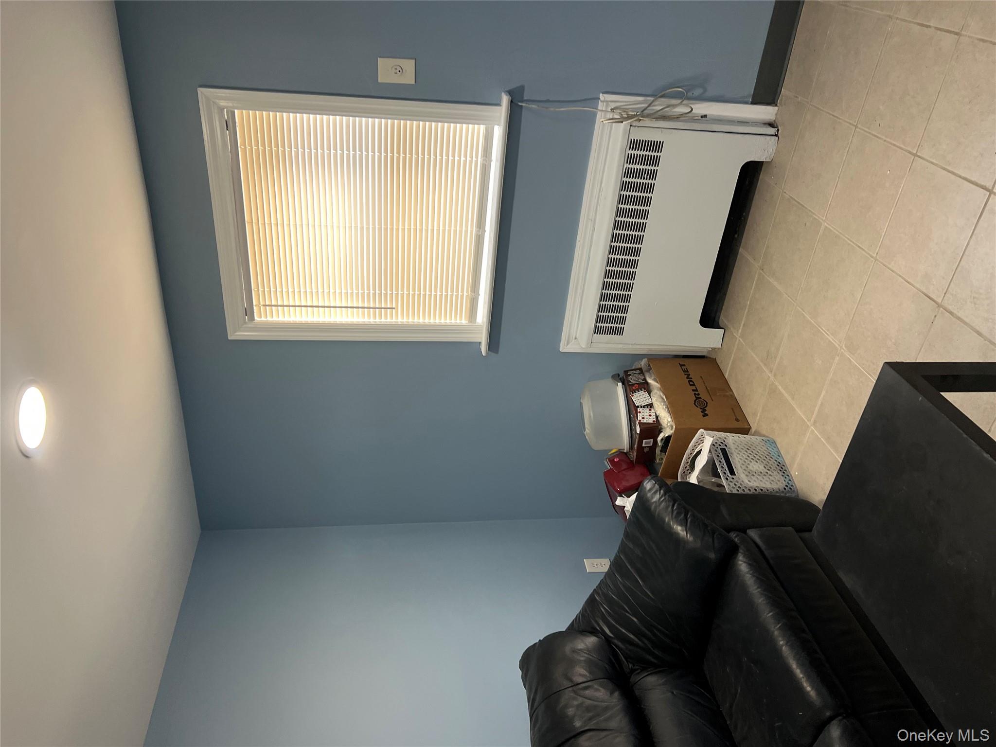 #6 photo, Westbury, Westbury , NY 11590