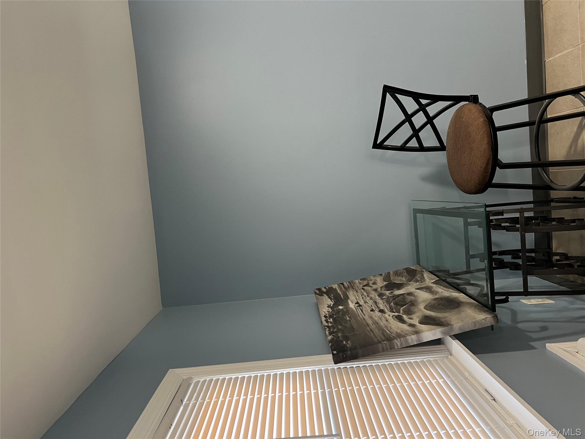 #7 photo, Westbury, Westbury , NY 11590