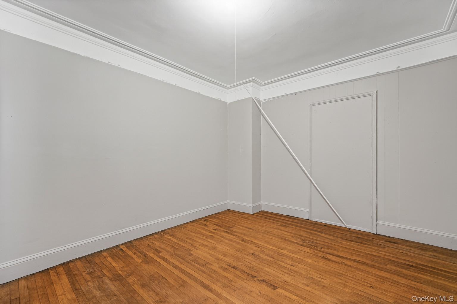 #8 photo, 31-60 12th Street, Astoria , NY 11106