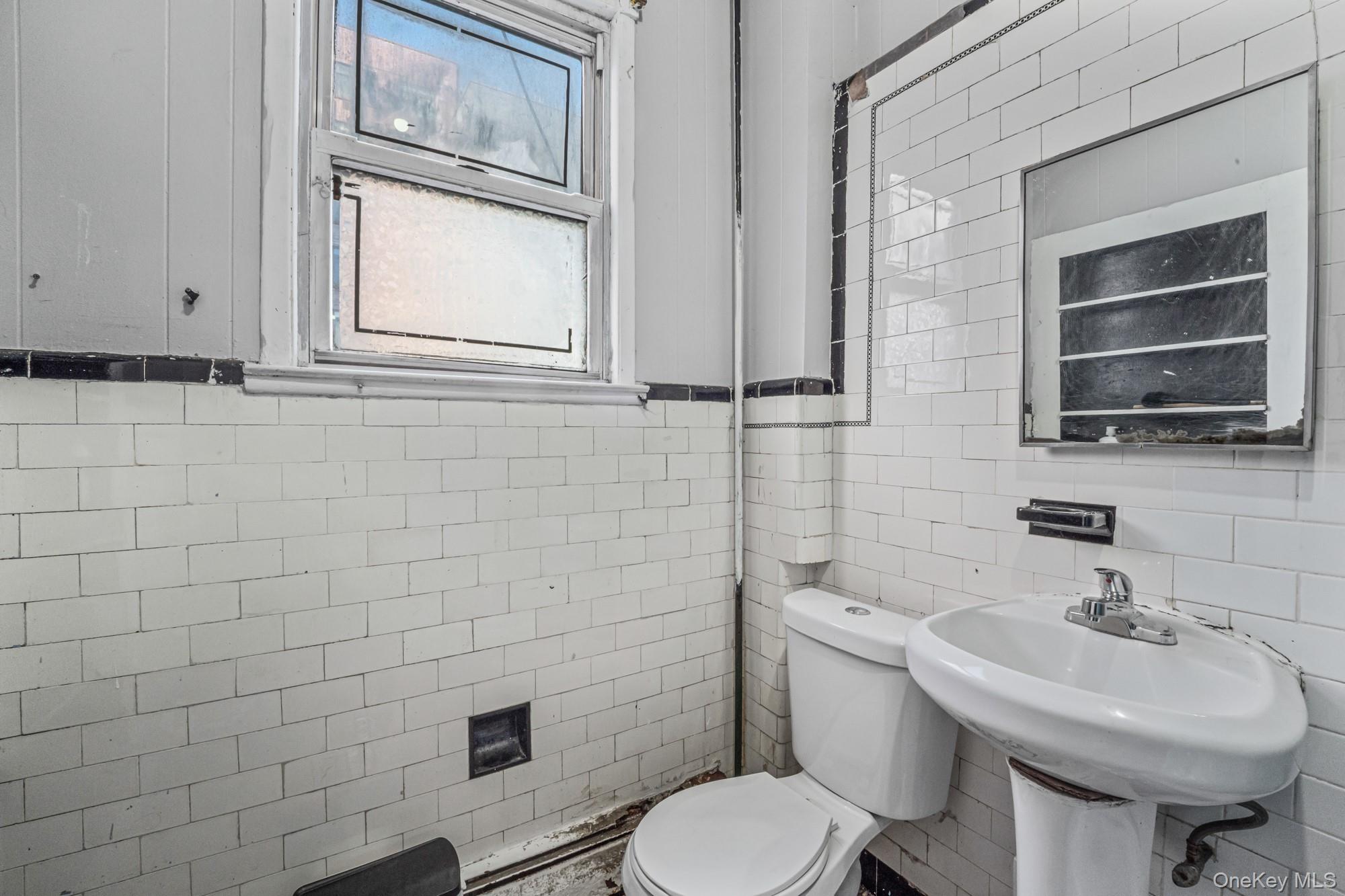 #9 photo, 31-60 12th Street, Astoria , NY 11106