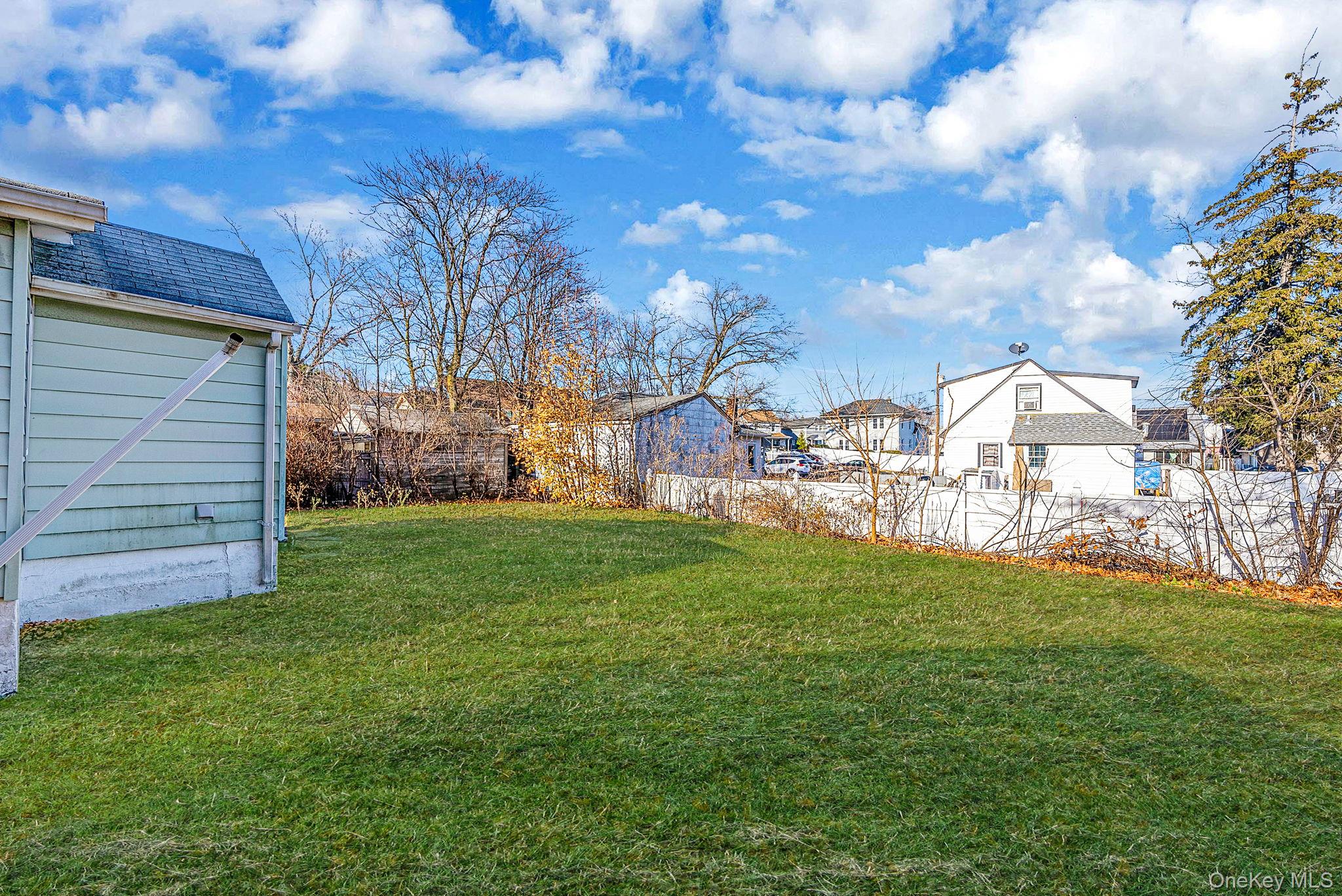 #14 photo, 633 Hill Street, Uniondale , NY 11553