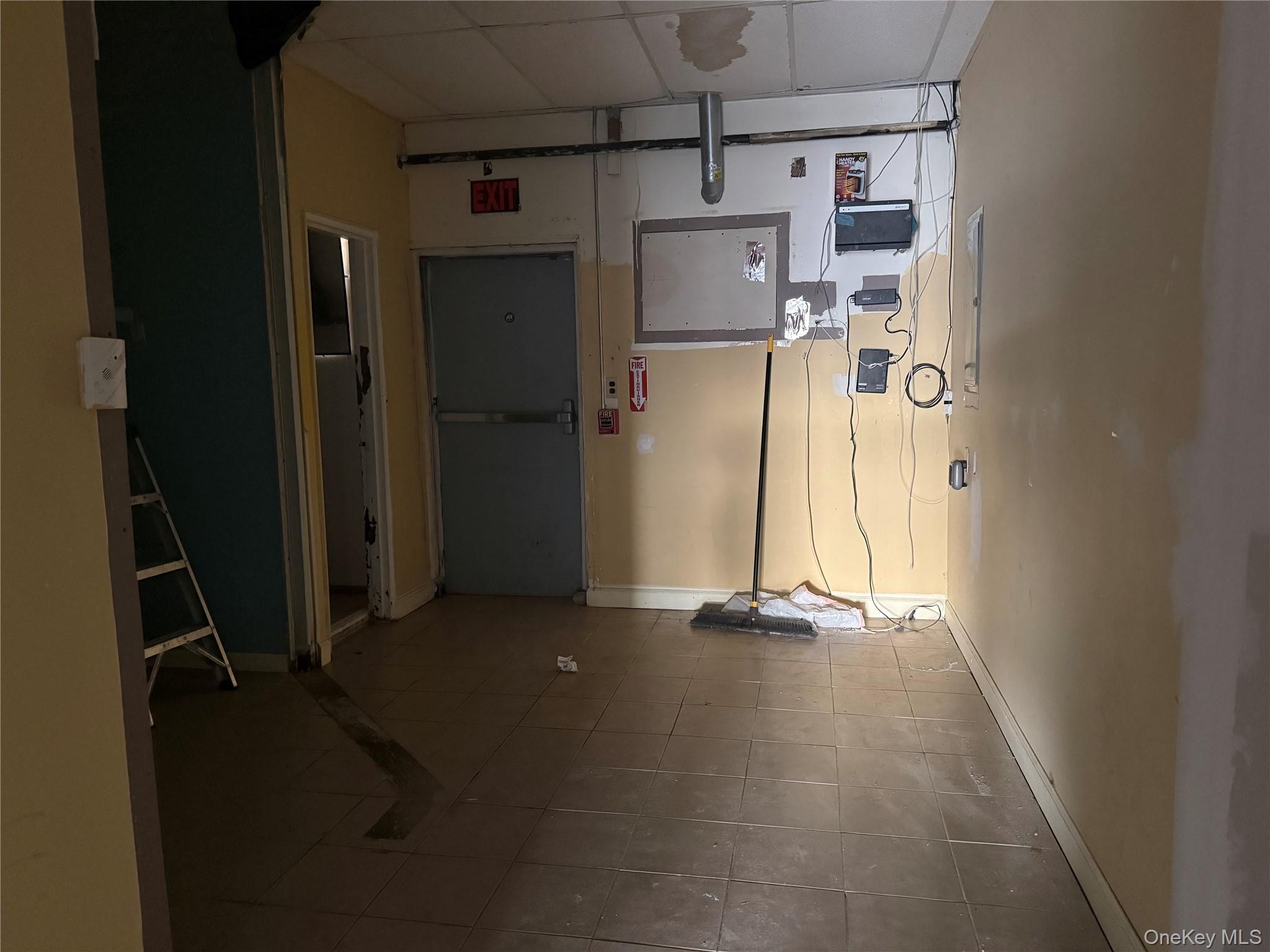 #7 photo, 285 Portion Road, Ronkonkoma , NY 11779