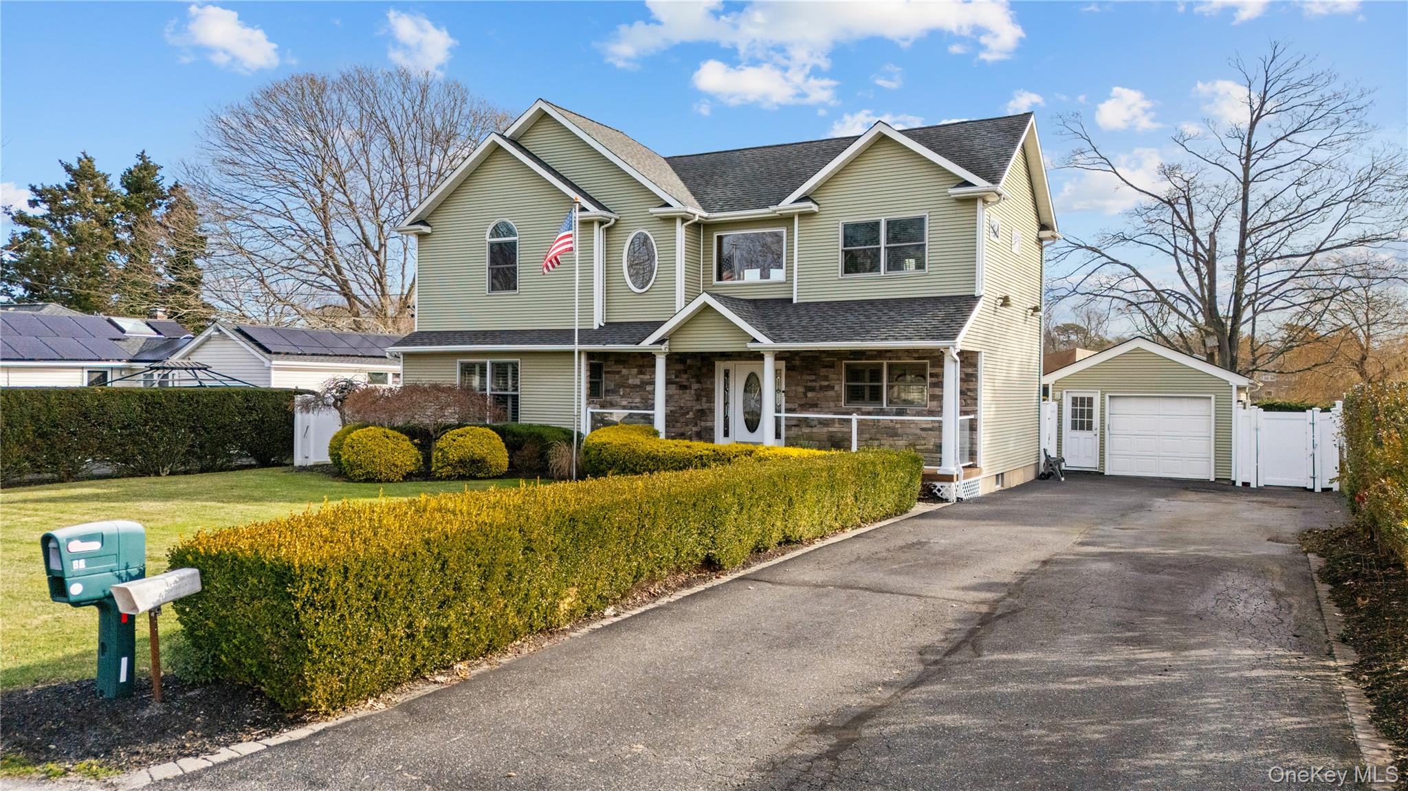 #4 photo, 85 S Dunton Avenue, East Patchogue , NY 11772