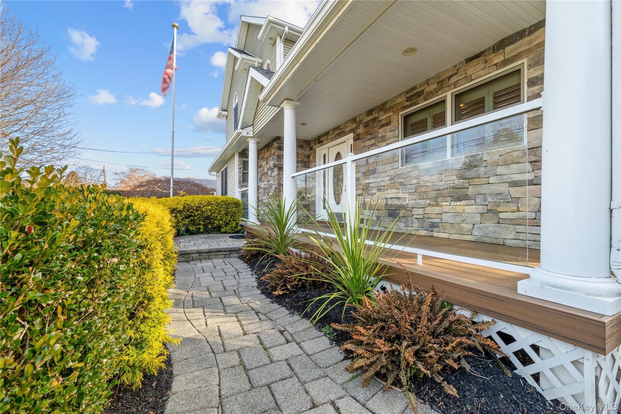 #5 photo, 85 S Dunton Avenue, East Patchogue , NY 11772