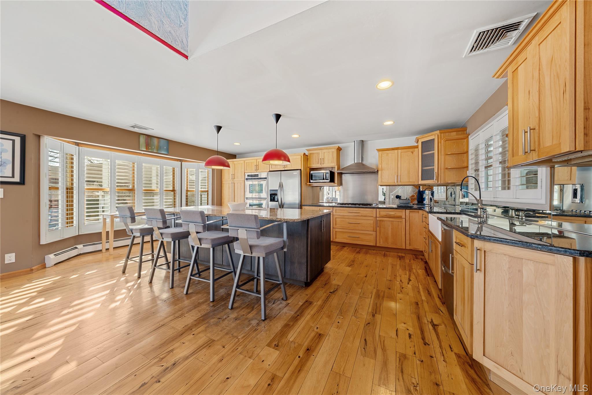 #8 photo, 85 S Dunton Avenue, East Patchogue , NY 11772