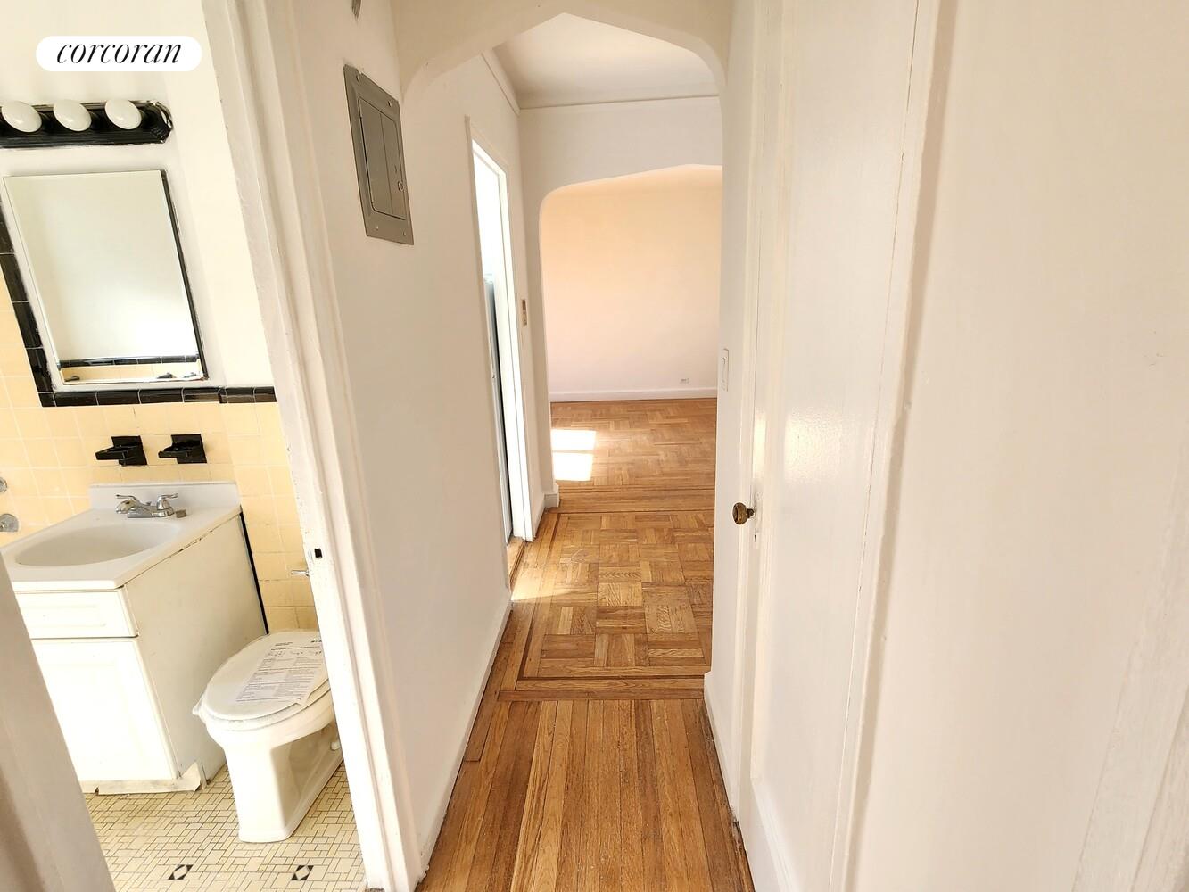 #8 photo, 5400 FIELDSTON Road, North Riverdale , NY 10471