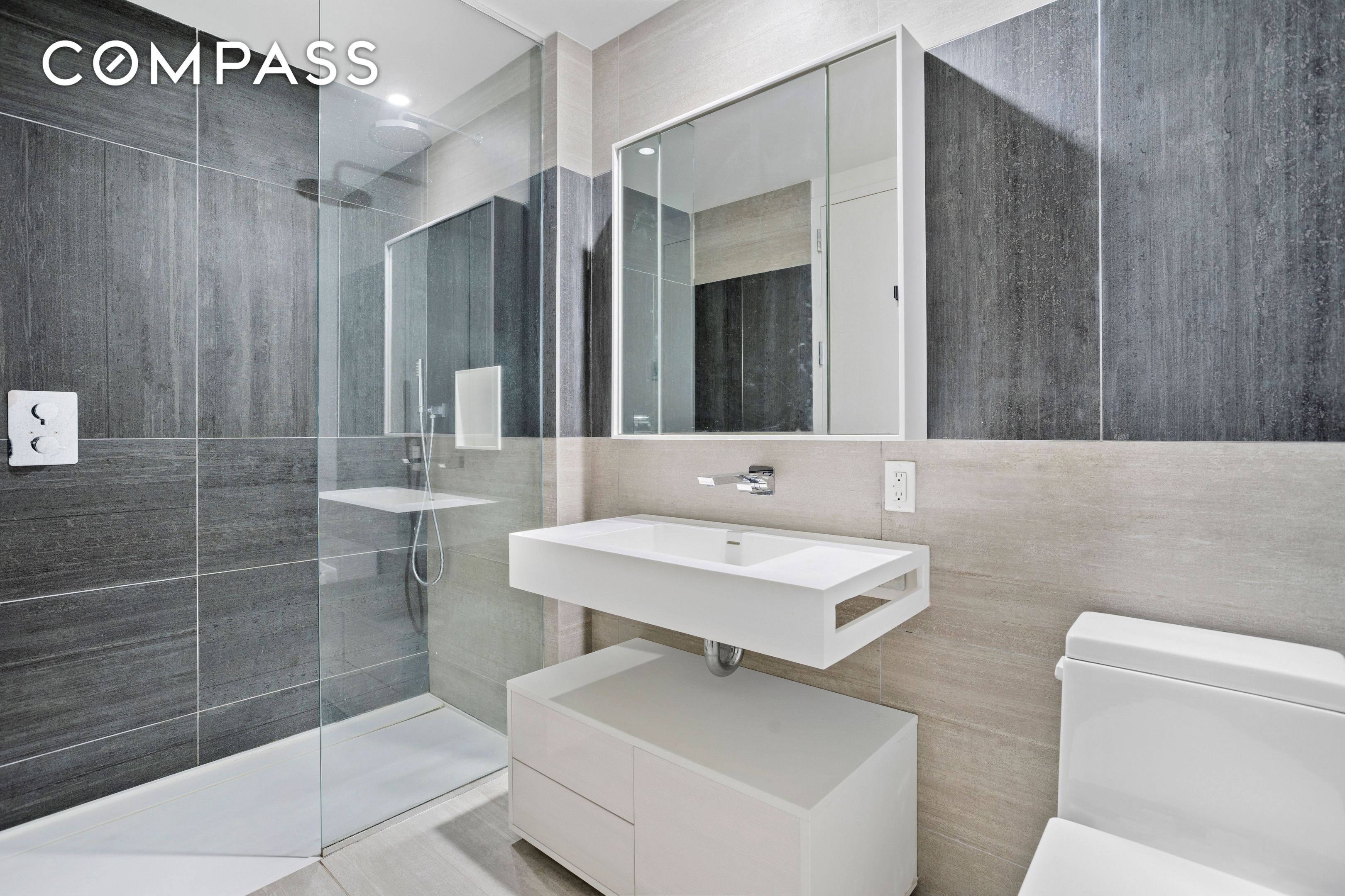 #5 photo, 540 W 49th Street, ম্যানহাটন Hell's Kitchen , NY 10019