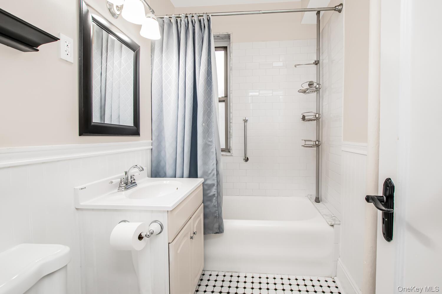 #9 photo, 219 Bronx River Road, Yonkers , NY 10704