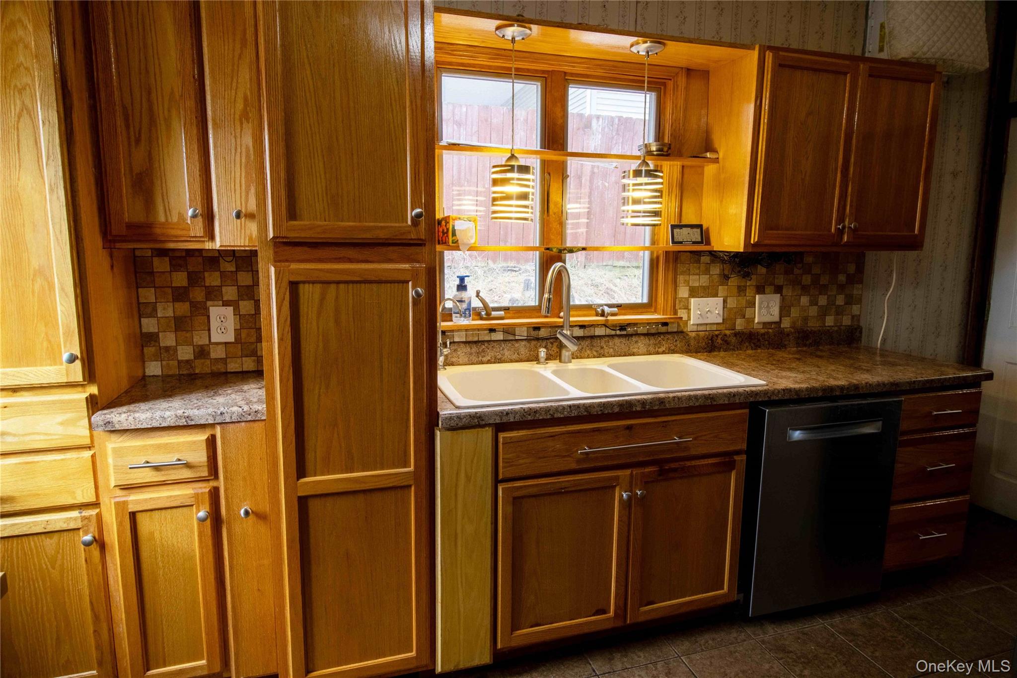 #9 photo, 95 Scofield Street, Walden , NY 12586