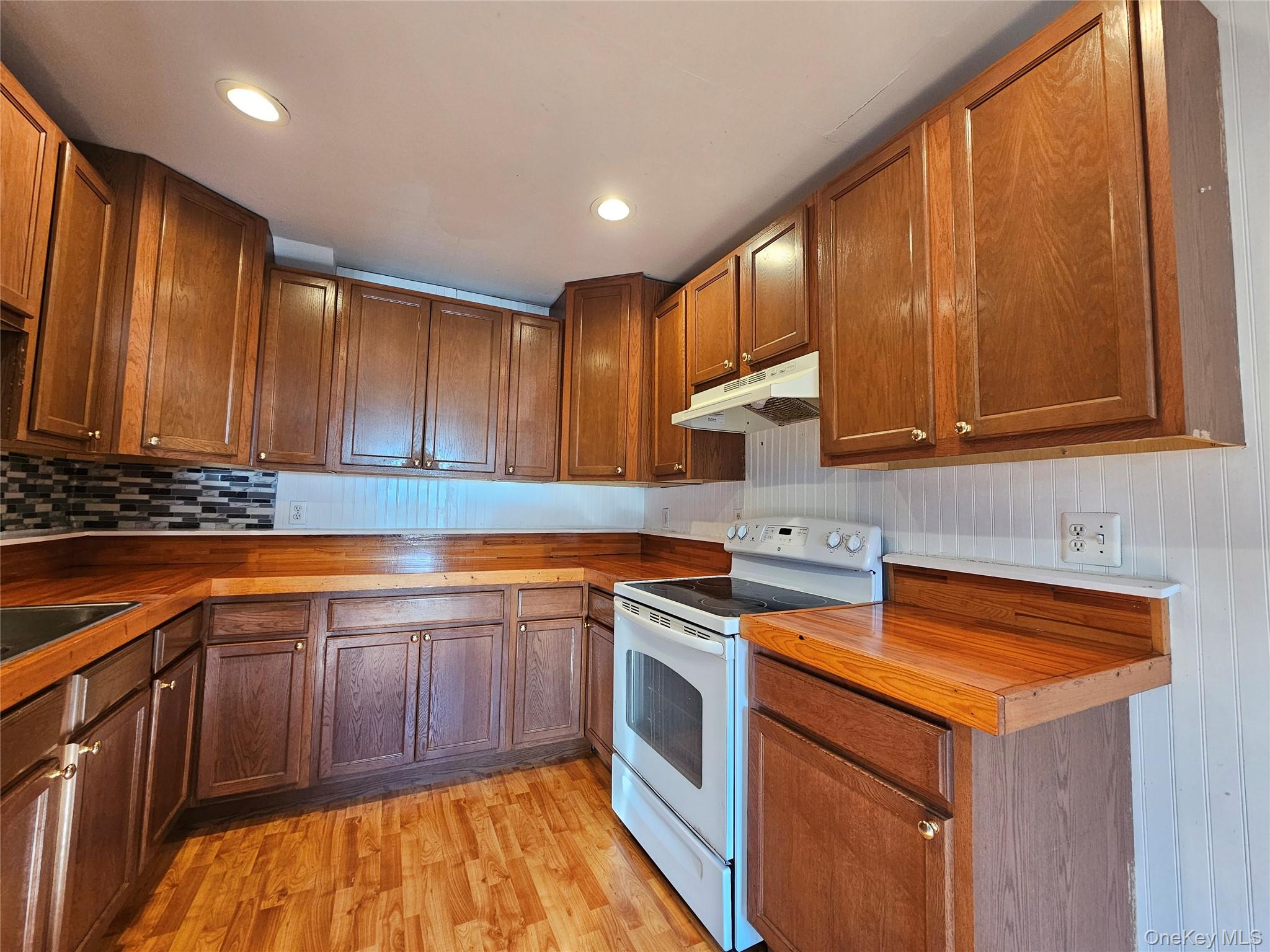 #13 photo, 155 Pierce Circle, New Hampton , NY 10958