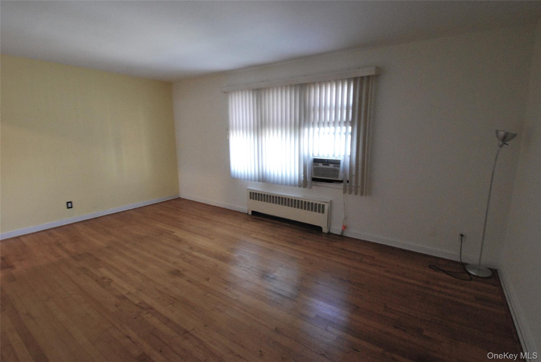 #13 photo, 16 Wainwright Avenue, 纽约州 Yonkers , NY 10710